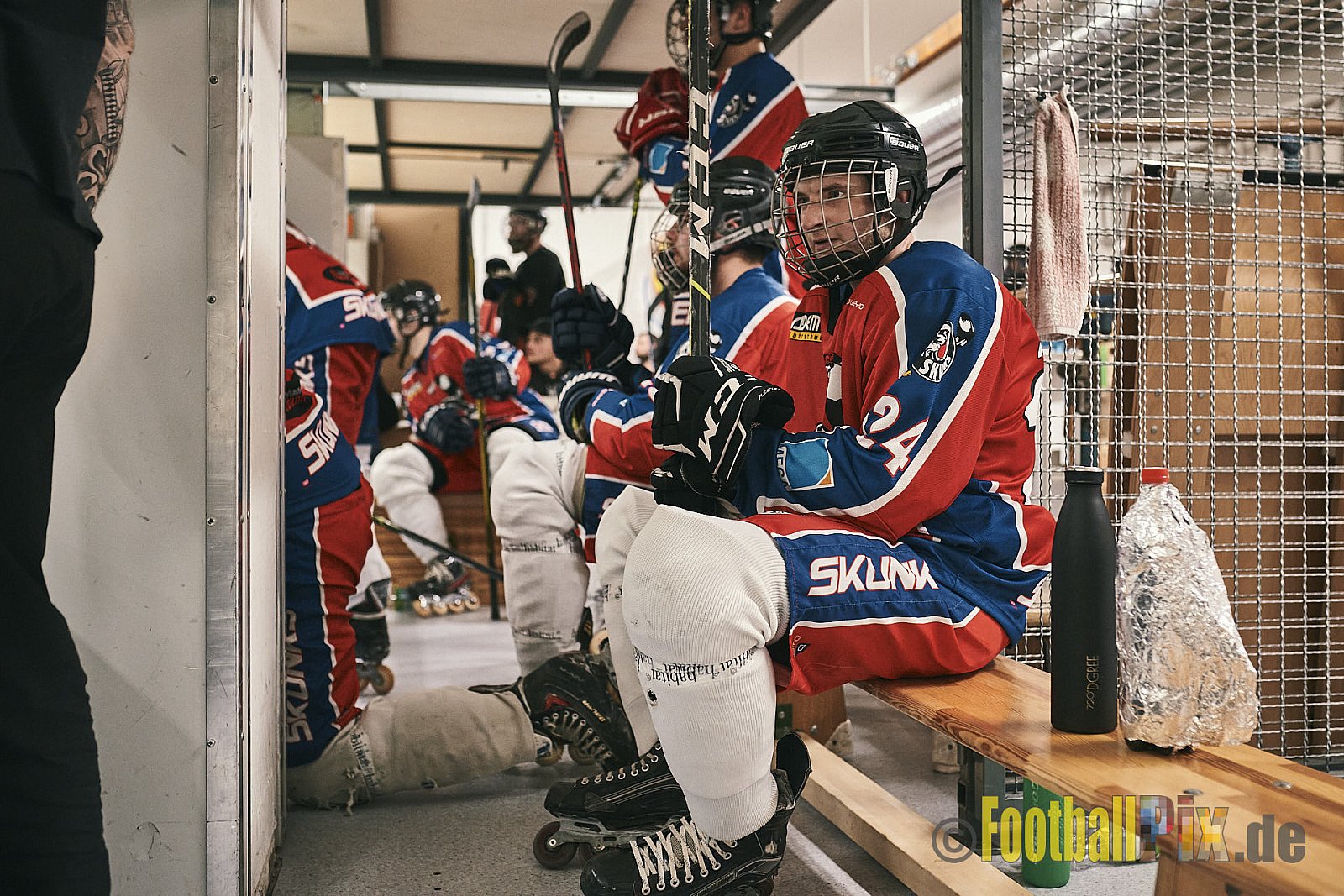 ISHD Inliner Hockey LLR Monheim Skunks I vs. Hilden Flames II am 14.05.2023 im Stadion Sporthalle Sandberg, Falkenstr., 40789 Monheim, Punkte Endstand 9 : 8. - IshdMonheimSkunksVsHildenFlames2