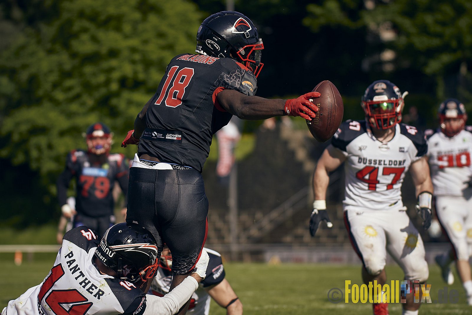 GFL2 Season 2023 Solingen Paladins vs. Düsseldorf Panther am 27.05.2023 im Stadion Jahnkampfbahn Solingen, Adolf-Clarenbach-Straße 36, 42719 Solingen. Punkte Endstand 20 : 21.
[Bildnummer: 2023-05-27_0272] - SolingenPaladinsVsDPanther