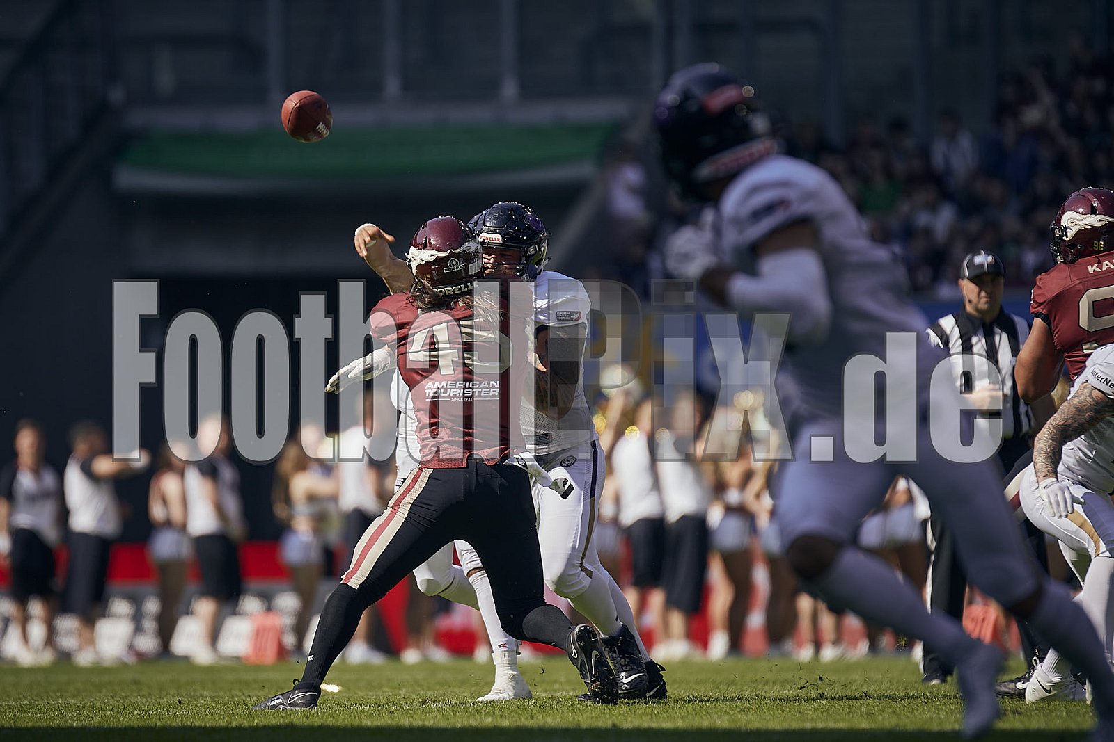 Die 1.Spielwoche der European League of Football (ELF) Season 2023 Rhein Fire vs. Frankfurt Galaxy  am 4.06.2023 im Stadion Schauinsland-Reisen-Arena, Margaretenstraße 5-7, 47055 Duisburg. Punkte Endstand 33 : 9. 
Bildnummer: 2023-06-04_0303 - ELF FrankfurtGalaxy@RheinFire