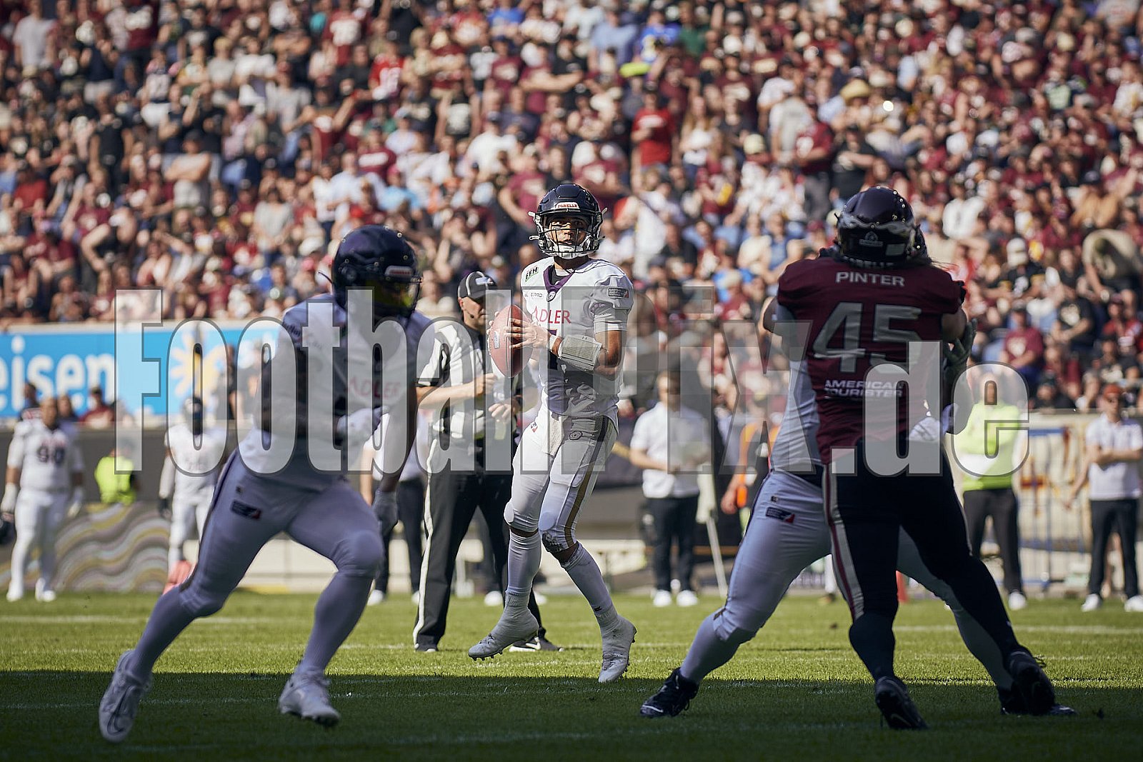 Die 1.Spielwoche der European League of Football (ELF) Season 2023 Rhein Fire vs. Frankfurt Galaxy  am 4.06.2023 im Stadion Schauinsland-Reisen-Arena, Margaretenstraße 5-7, 47055 Duisburg. Punkte Endstand 33 : 9. 
Bildnummer: 2023-06-04_0371 - ELF FrankfurtGalaxy@RheinFire