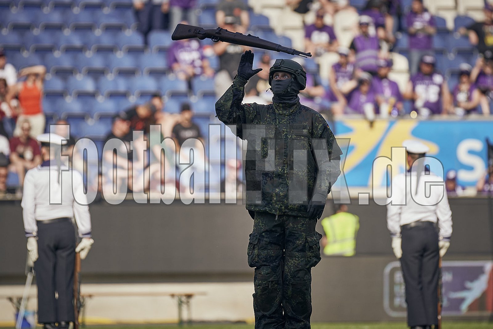 Die 1.Spielwoche der European League of Football (ELF) Season 2023 Rhein Fire vs. Frankfurt Galaxy  am 4.06.2023 im Stadion Schauinsland-Reisen-Arena, Margaretenstraße 5-7, 47055 Duisburg. Punkte Endstand 33 : 9. 
Bildnummer: 2023-06-04_0551 - ELF FrankfurtGalaxy@RheinFire