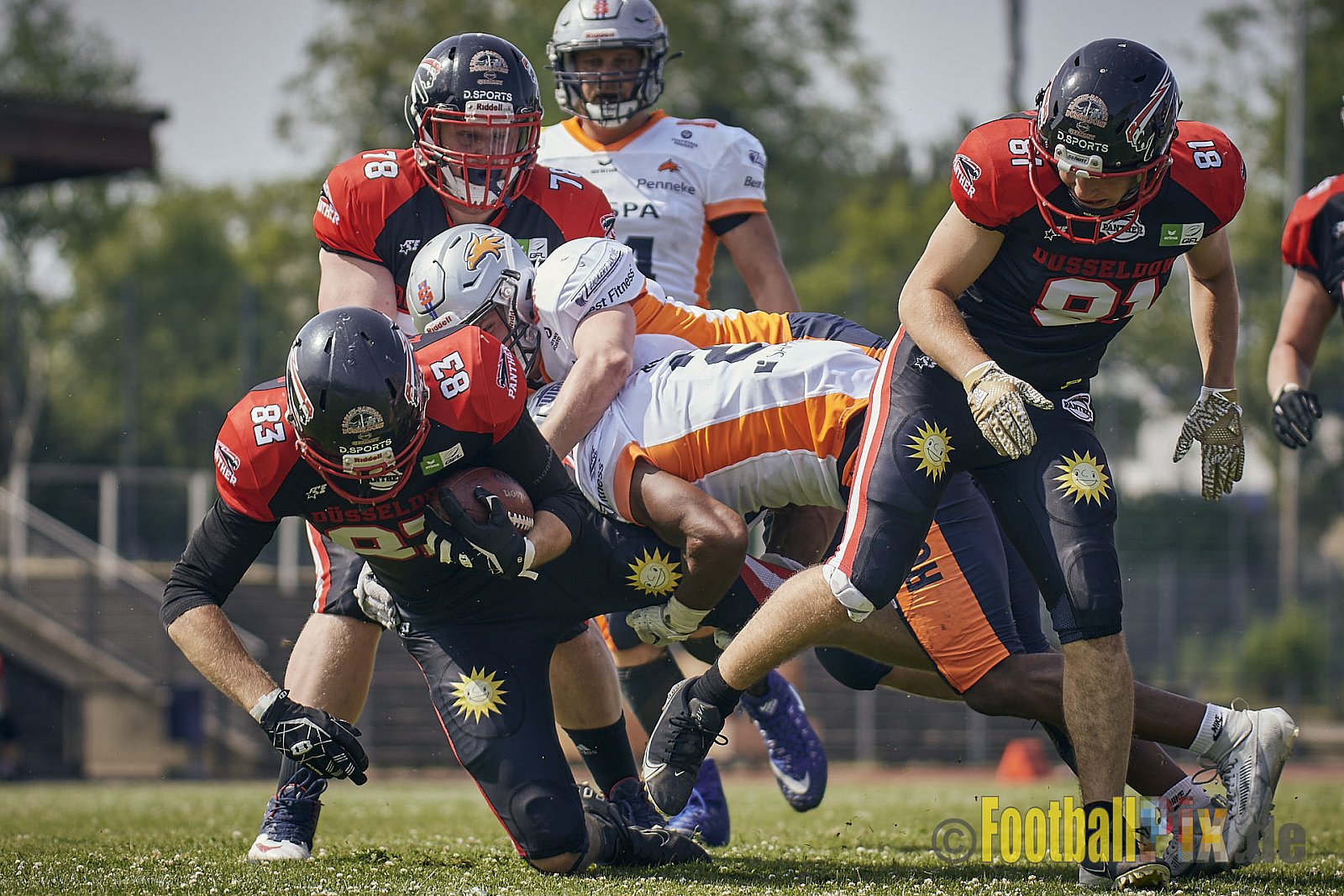Spiel der GFL2 Season 2023 Düsseldorf Panther vs. Rostock Griffins am 17.06.2023 im Stadion VfL Benrath, Karl-Hohmann-Straße 70, 40597 Düsseldorf. Punkte Endstand 46 : 26. 
Bildnummer: 2023-06-17_0104 - DPantherVsRostockGriffins