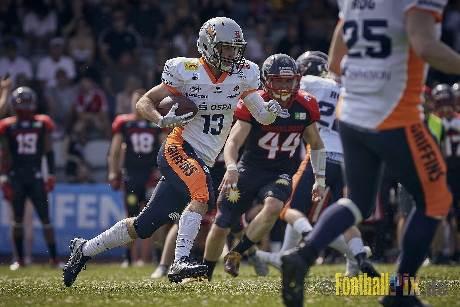 Spiel der GFL2 Season 2023 Düsseldorf Panther vs. Rostock Griffins am 17.06.2023 im Stadion VfL Benrath, Karl-Hohmann-Straße 70, 40597 Düsseldorf. Punkte Endstand 46 : 26. 
Bildnummer: 2023-06-17_0133 - DPantherVsRostockGriffins