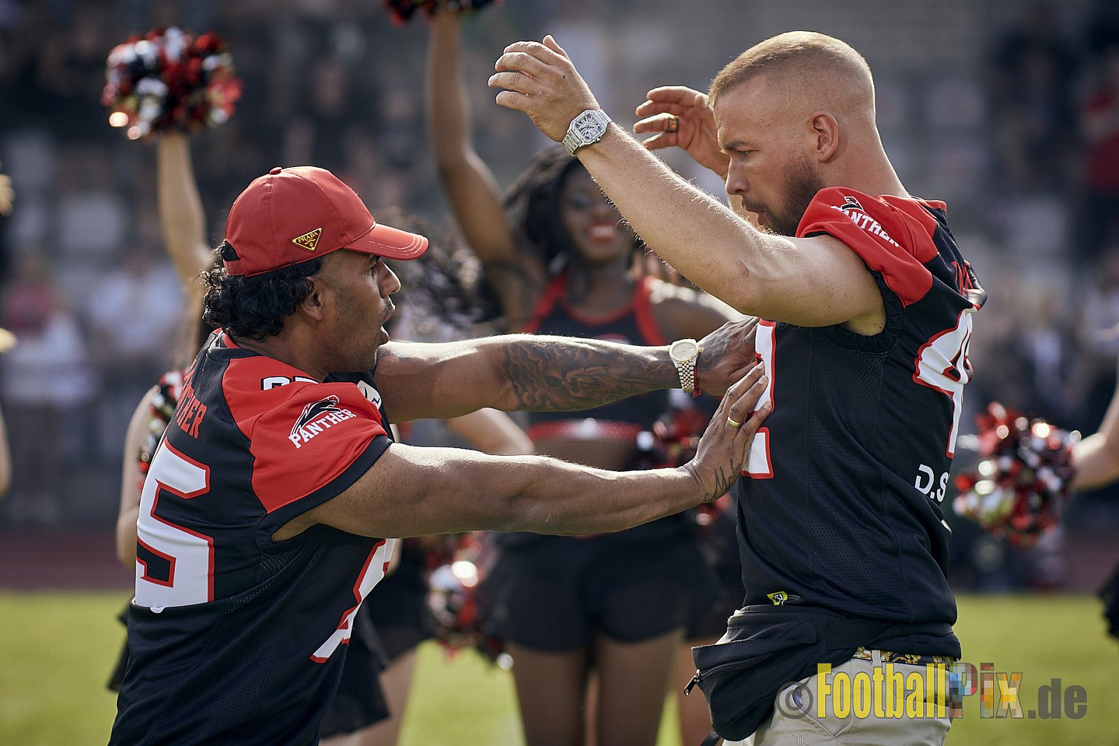 Spiel der GFL2 Season 2023 Düsseldorf Panther vs. Rostock Griffins am 17.06.2023 im Stadion VfL Benrath, Karl-Hohmann-Straße 70, 40597 Düsseldorf. Punkte Endstand 46 : 26. 
Bildnummer: 2023-06-17_0280 - DPantherVsRostockGriffins