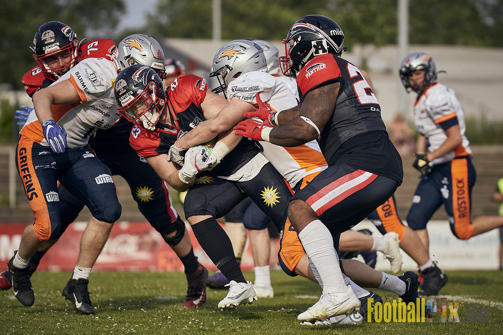 Spiel der GFL2 Season 2023 Düsseldorf Panther vs. Rostock Griffins am 17.06.2023 im Stadion VfL Benrath, Karl-Hohmann-Straße 70, 40597 Düsseldorf. Punkte Endstand 46 : 26. 
Bildnummer: 2023-06-17_0438 - DPantherVsRostockGriffins