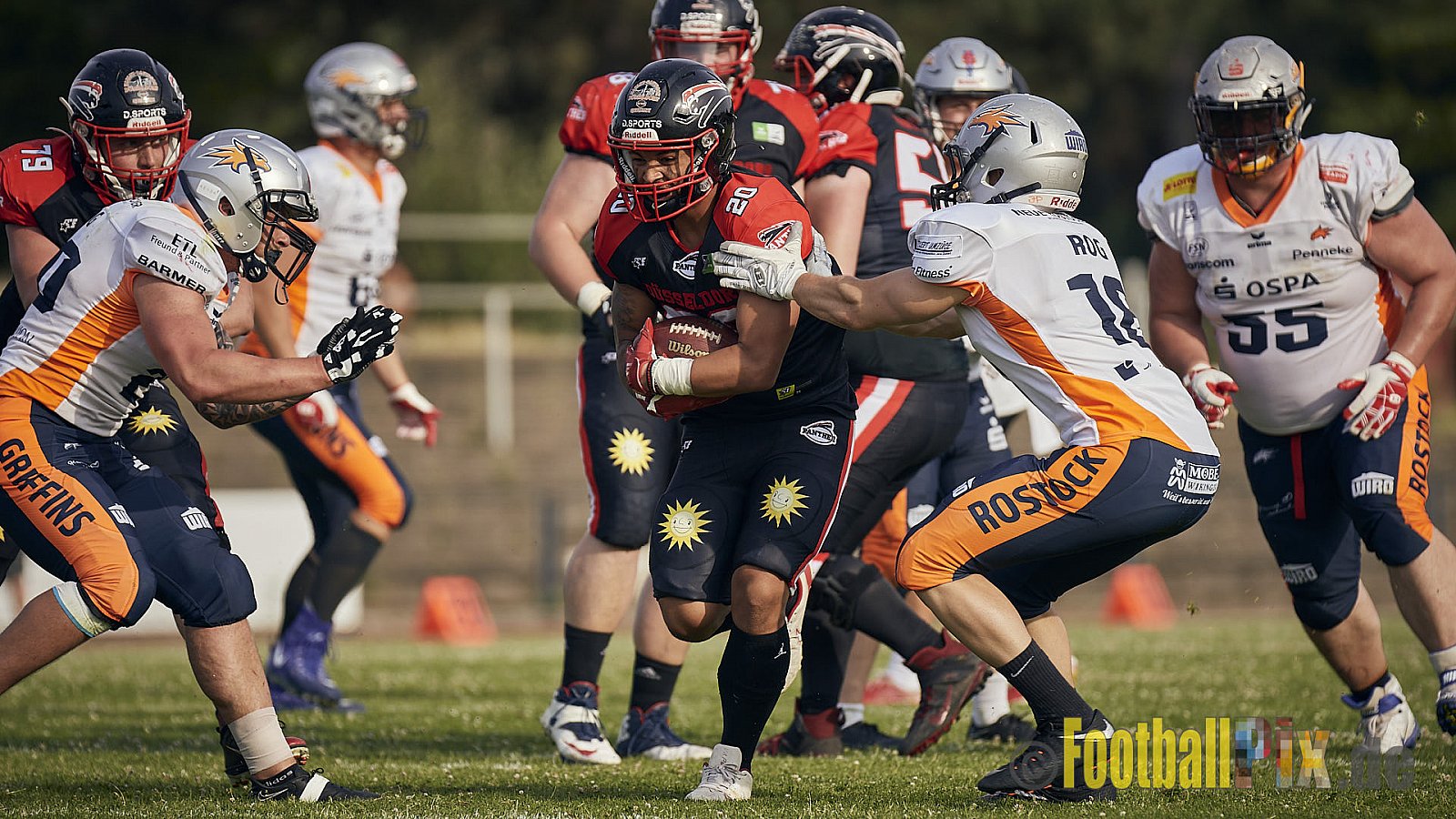 Spiel der GFL2 Season 2023 Düsseldorf Panther vs. Rostock Griffins am 17.06.2023 im Stadion VfL Benrath, Karl-Hohmann-Straße 70, 40597 Düsseldorf. Punkte Endstand 46 : 26. 
Bildnummer: 2023-06-17_0476 - DPantherVsRostockGriffins