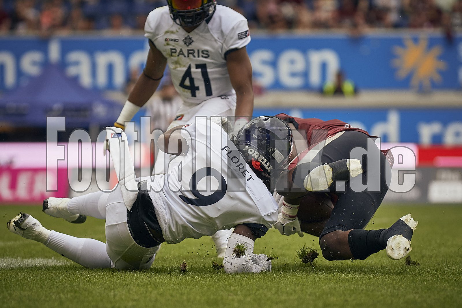Die 3.Spielwoche der European League of Football (ELF) Season 2023 Rhein Fire vs. Paris Musketeers am 18.06.2023 im Stadion Schauinsland-Reisen-Arena, Margaretenstraße 5-7, 47055 Duisburg. Punkte Endstand 58 : 28. 
Bildnummer: 2023-06-18_0213 - ELF ParisMusketeers@RheinFire
