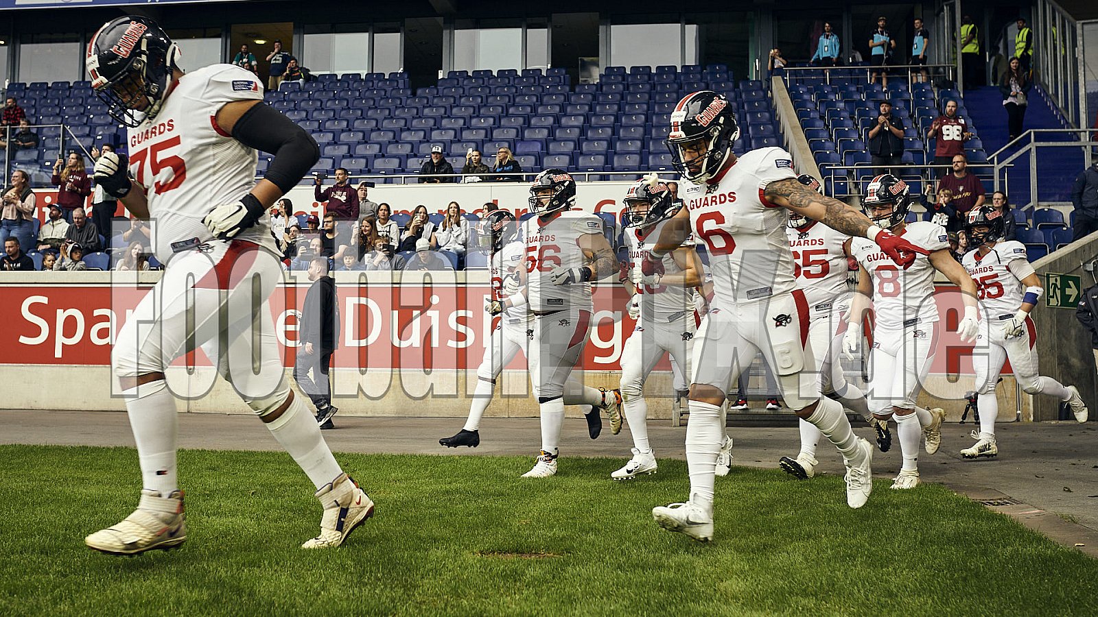 Die 5.Spielwoche der European League of Football (ELF) Season 2023 Rhein Fire vs Helvetic Guards am 1.07.2023 im Stadion Schauinsland-Reisen-Arena, Margaretenstraße 5-7, 47055 Duisburg. Punkte Endstand 51 : 0. 
Bildnummer: 2023-07-01_0180 - ELF HelveticGuards@RheinFire