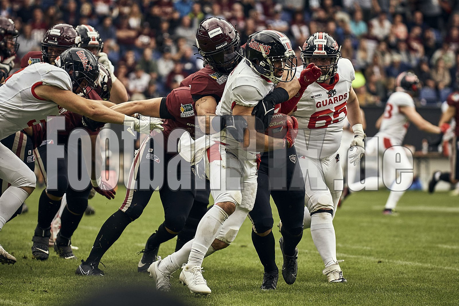 Die 5.Spielwoche der European League of Football (ELF) Season 2023 Rhein Fire vs Helvetic Guards am 1.07.2023 im Stadion Schauinsland-Reisen-Arena, Margaretenstraße 5-7, 47055 Duisburg. Punkte Endstand 51 : 0. 
Bildnummer: 2023-07-01_0360 - ELF HelveticGuards@RheinFire