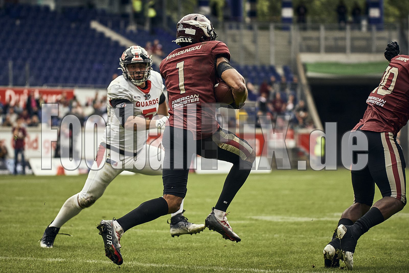 Die 5.Spielwoche der European League of Football (ELF) Season 2023 Rhein Fire vs Helvetic Guards am 1.07.2023 im Stadion Schauinsland-Reisen-Arena, Margaretenstraße 5-7, 47055 Duisburg. Punkte Endstand 51 : 0. 
Bildnummer: 2023-07-01_0385 - ELF HelveticGuards@RheinFire
