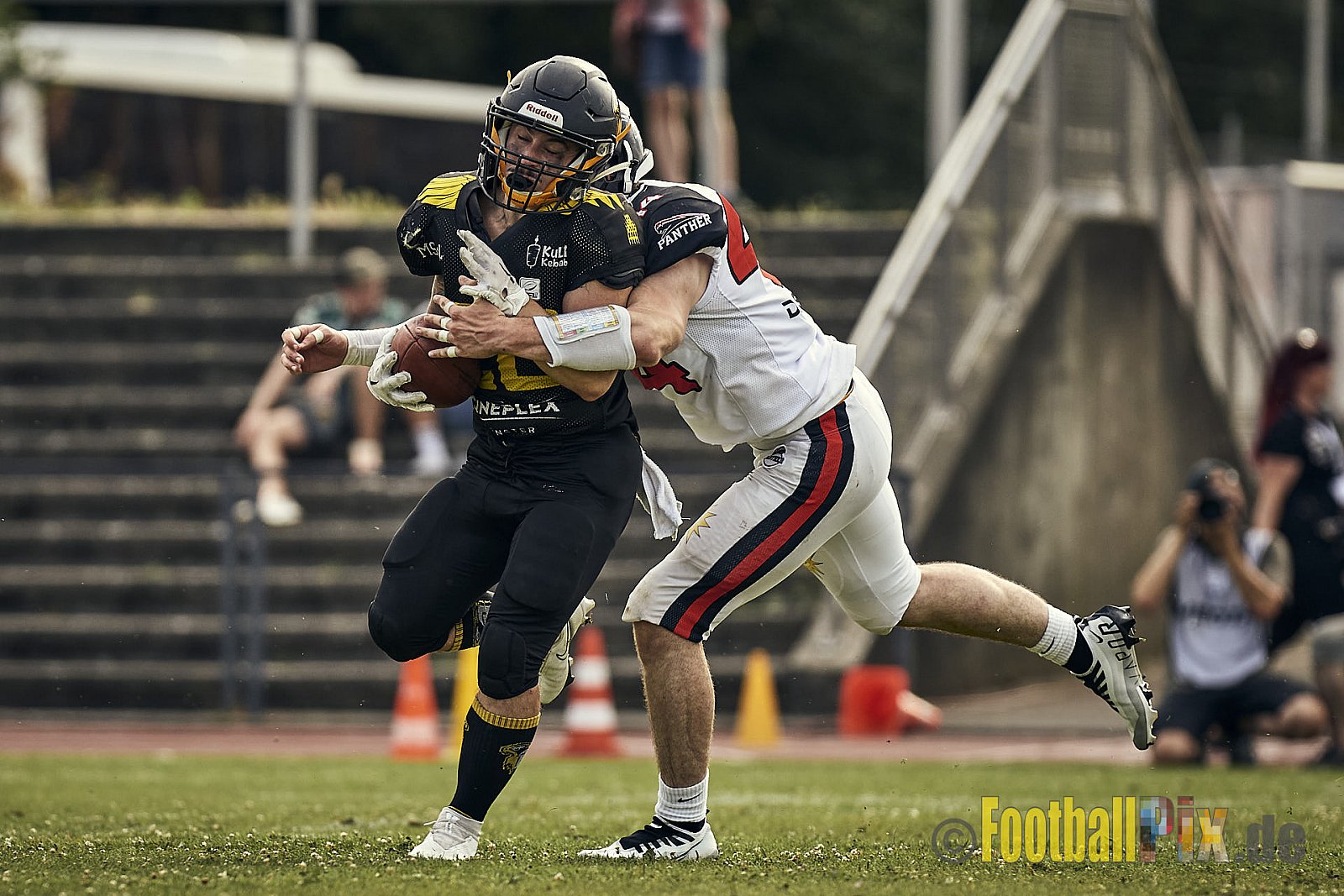 Spiel der GFL2 Season 2023 Düsseldorf Panther vs. Münster Blackhawks am 08.07.2023 im Stadion VfL Benrath, Karl-Hohmann-Straße 70, 40597 Düsseldorf. Punkte Endstand 39 : 0. 
Bildnummer: 2023-07-08_0351 - DPantherVsMsBlackhawks
