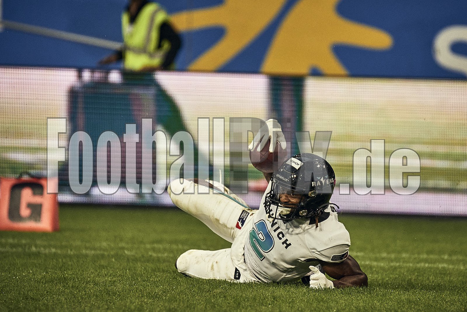 Die 6.Spielwoche der European League of Football (ELF) Season 2023 Rhein Fire vs. Munich Ravens am 09.07.2023 im Stadion Schauinsland-Reisen-Arena, Margaretenstraße 5-7, 47055 Duisburg. Punkte Endstand 39 : 25. 
Bildnummer: 2023-07-09_0469 - ELF MunichRavens@RheinFire
