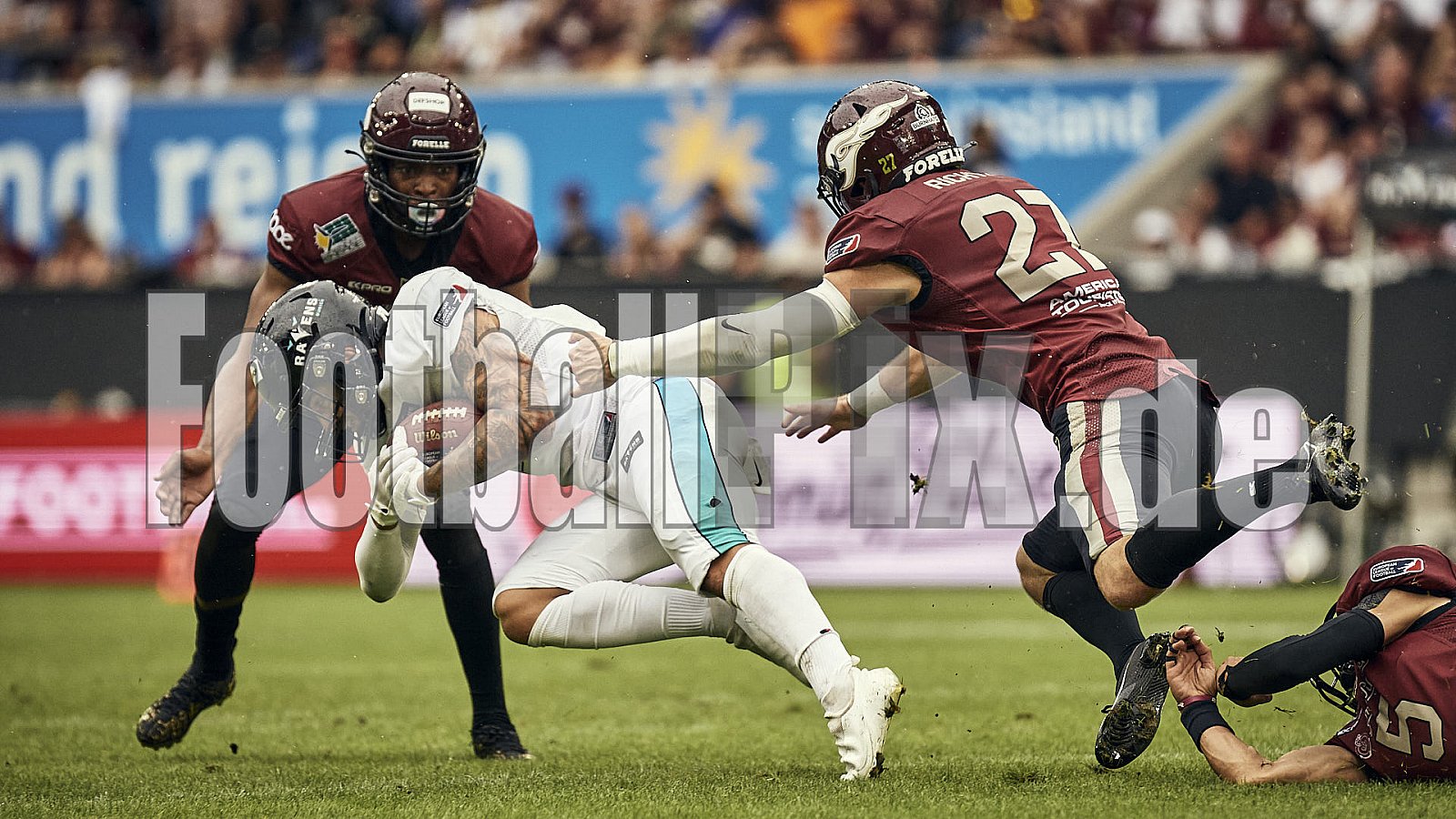 Die 6.Spielwoche der European League of Football (ELF) Season 2023 Rhein Fire vs. Munich Ravens am 09.07.2023 im Stadion Schauinsland-Reisen-Arena, Margaretenstraße 5-7, 47055 Duisburg. Punkte Endstand 39 : 25. 
Bildnummer: 2023-07-09_0740 - ELF MunichRavens@RheinFire
