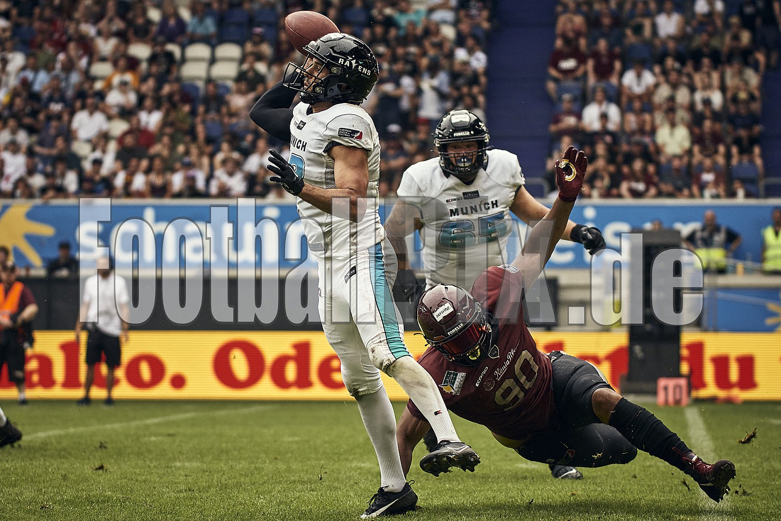 Die 6.Spielwoche der European League of Football (ELF) Season 2023 Rhein Fire vs. Munich Ravens am 09.07.2023 im Stadion Schauinsland-Reisen-Arena, Margaretenstraße 5-7, 47055 Duisburg. Punkte Endstand 39 : 25. 
Bildnummer: 2023-07-09_0841 - ELF MunichRavens@RheinFire