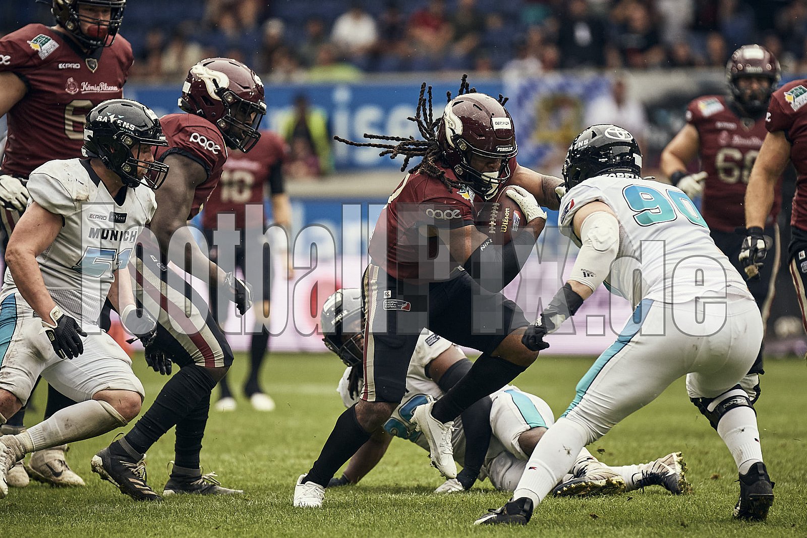 Die 6.Spielwoche der European League of Football (ELF) Season 2023 Rhein Fire vs. Munich Ravens am 09.07.2023 im Stadion Schauinsland-Reisen-Arena, Margaretenstraße 5-7, 47055 Duisburg. Punkte Endstand 39 : 25. 
Bildnummer: 2023-07-09_0854 - ELF MunichRavens@RheinFire