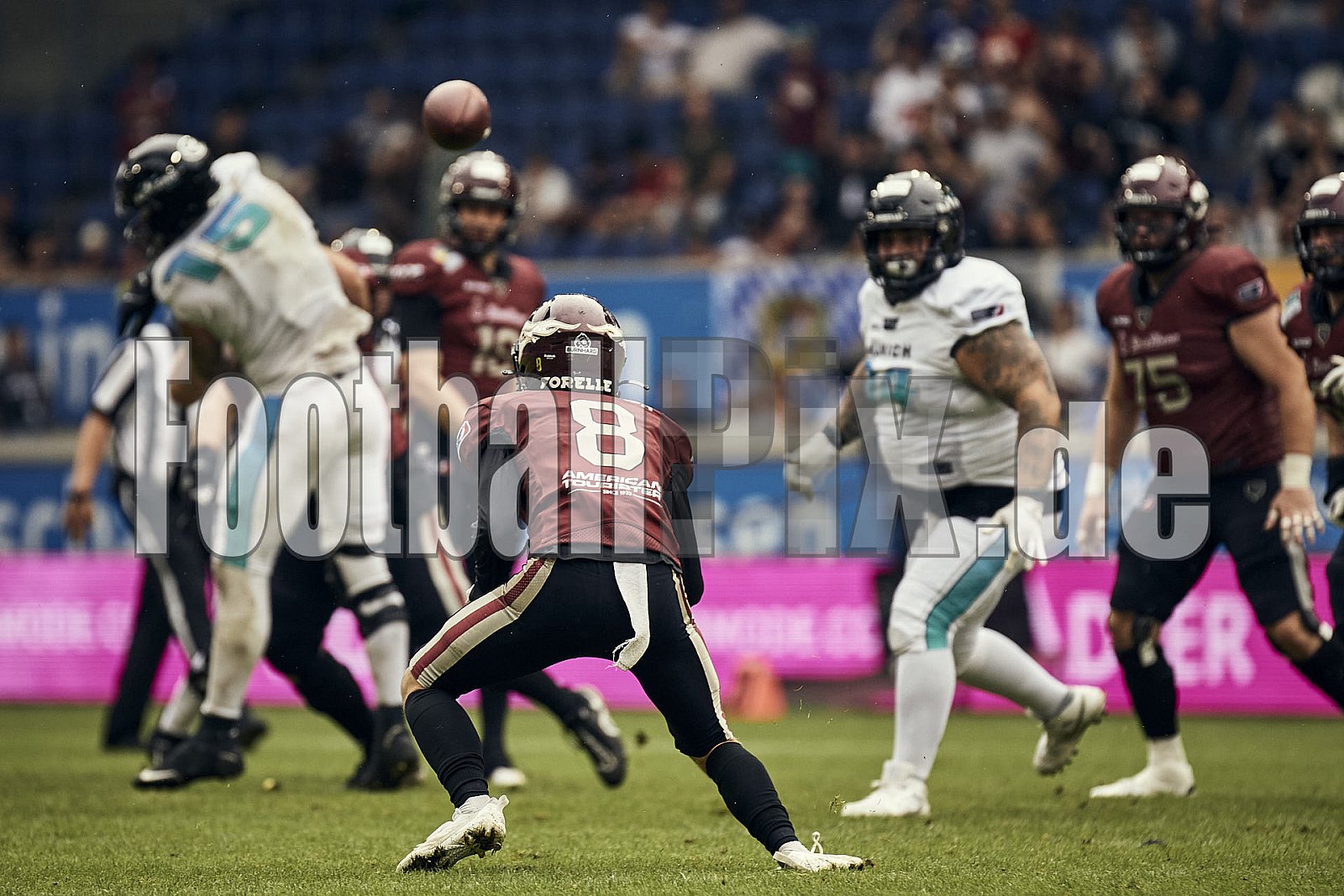 Die 6.Spielwoche der European League of Football (ELF) Season 2023 Rhein Fire vs. Munich Ravens am 09.07.2023 im Stadion Schauinsland-Reisen-Arena, Margaretenstraße 5-7, 47055 Duisburg. Punkte Endstand 39 : 25. 
Bildnummer: 2023-07-09_0882 - ELF MunichRavens@RheinFire