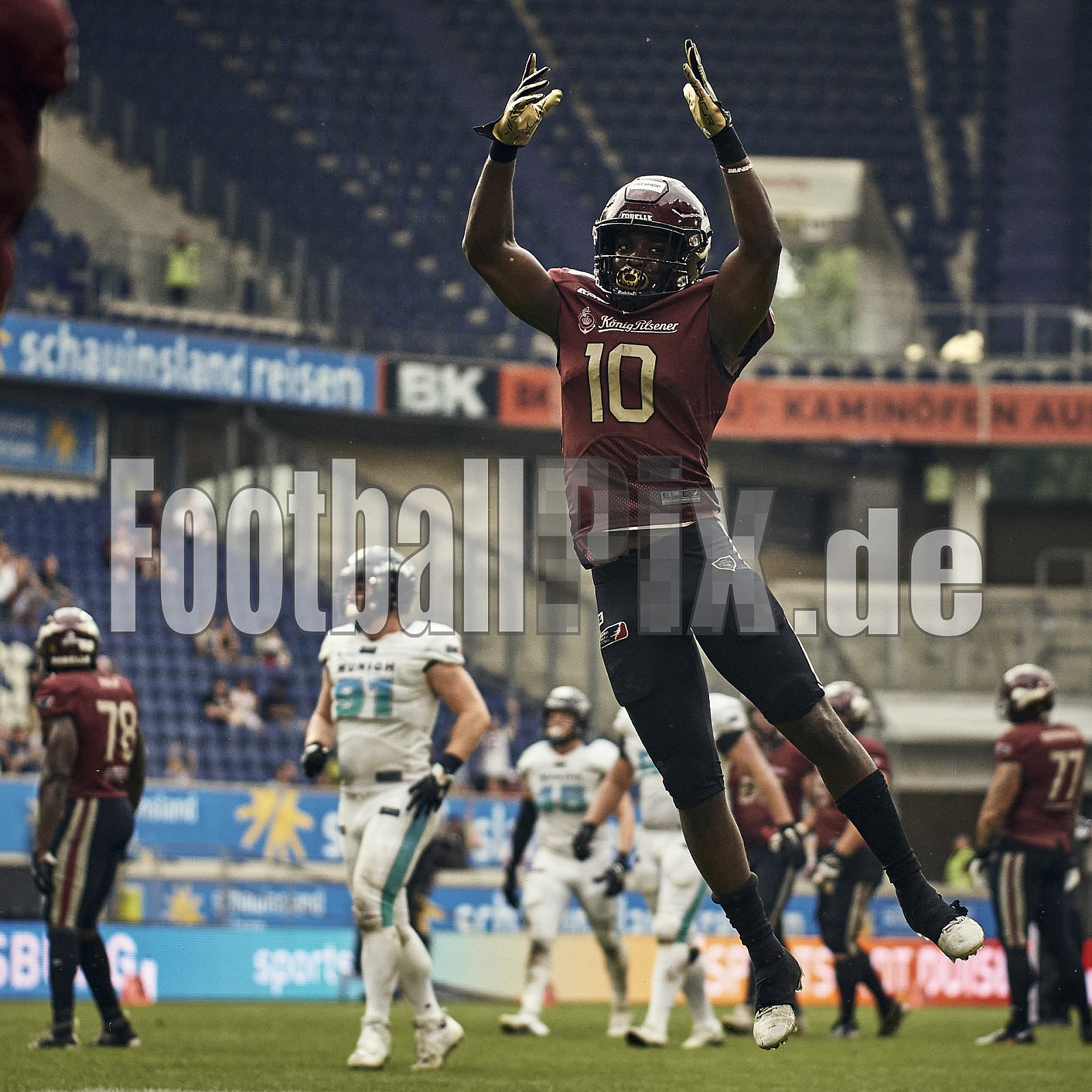 Die 6.Spielwoche der European League of Football (ELF) Season 2023 Rhein Fire vs. Munich Ravens am 09.07.2023 im Stadion Schauinsland-Reisen-Arena, Margaretenstraße 5-7, 47055 Duisburg. Punkte Endstand 39 : 25. 
Bildnummer: 2023-07-09_1016 - ELF MunichRavens@RheinFire