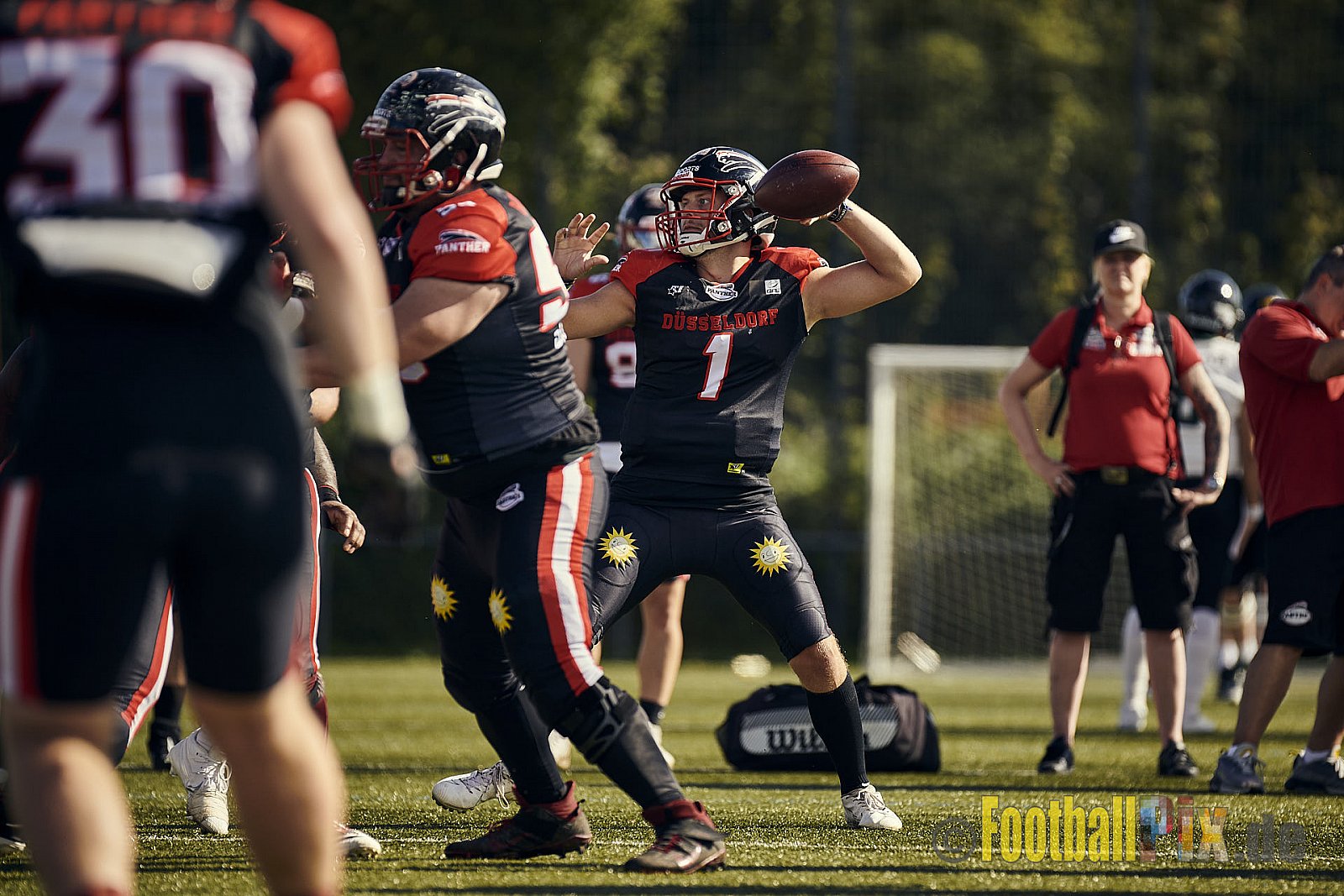 Ligaspiel der GFL2 Season 2023 Düsseldorf Panther vs. Oldenburg Knights am 12.08.2023 im Stadion VfL Benrath, Karl-Hohmann-Straße 70, 40597 Düsseldorf. Punkte Endstand 6 : 8.
Bildnummer: 2023-08-12_0020 - DPantherVsOldenburgKnights