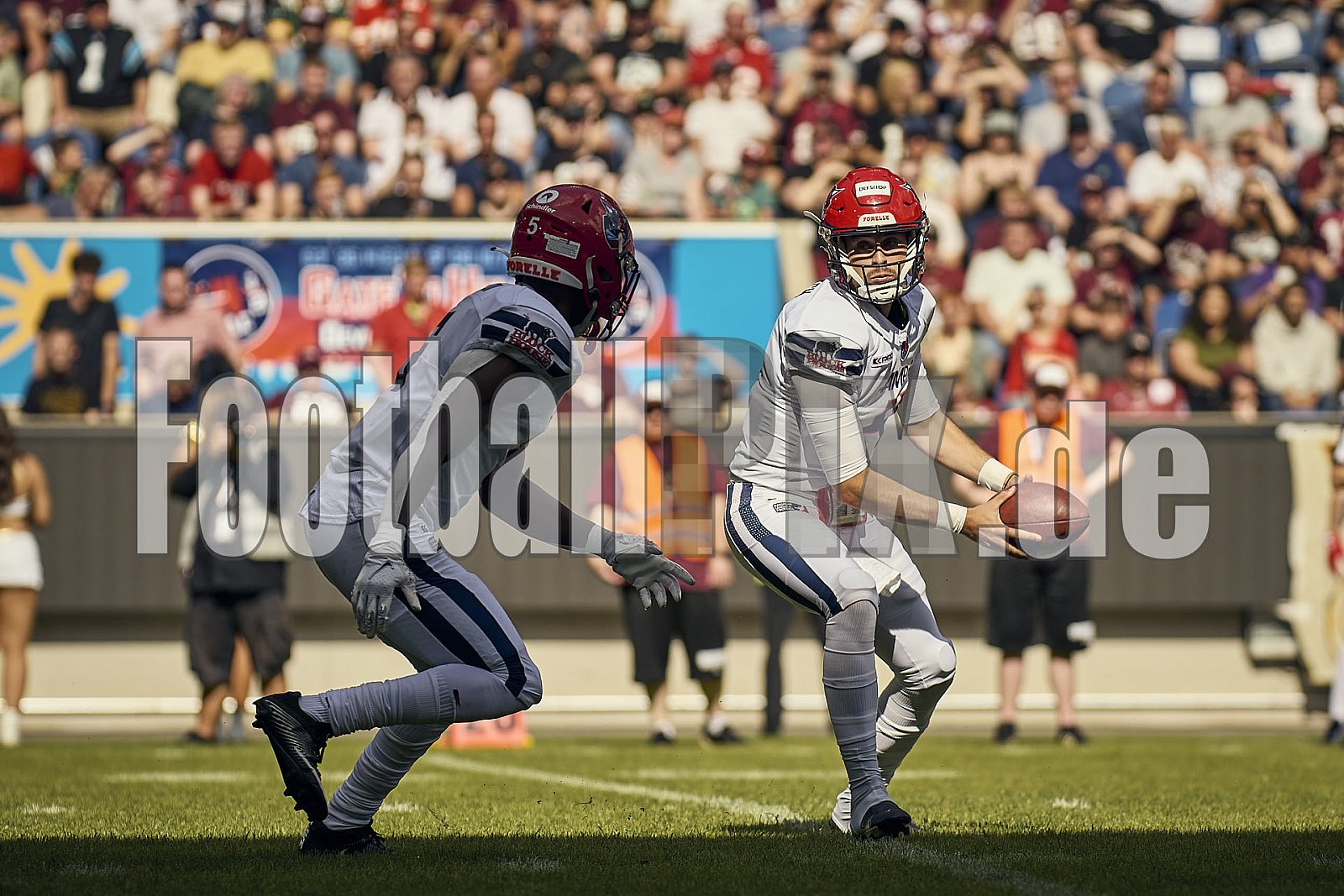 Die 11.Spielwoche der European League of Football (ELF) Season 2023 Rhein Fire vs. Hamburg Sea Devils am 13.08.2023 im Stadion Schauinsland-Reisen-Arena, Margaretenstraße 5-7, 47055 Duisburg. Punkte Endstand 40 : 9. 
Bildnummer: 2023-08-13_0278 - Elf HamburgSeaDevils@RheinFire