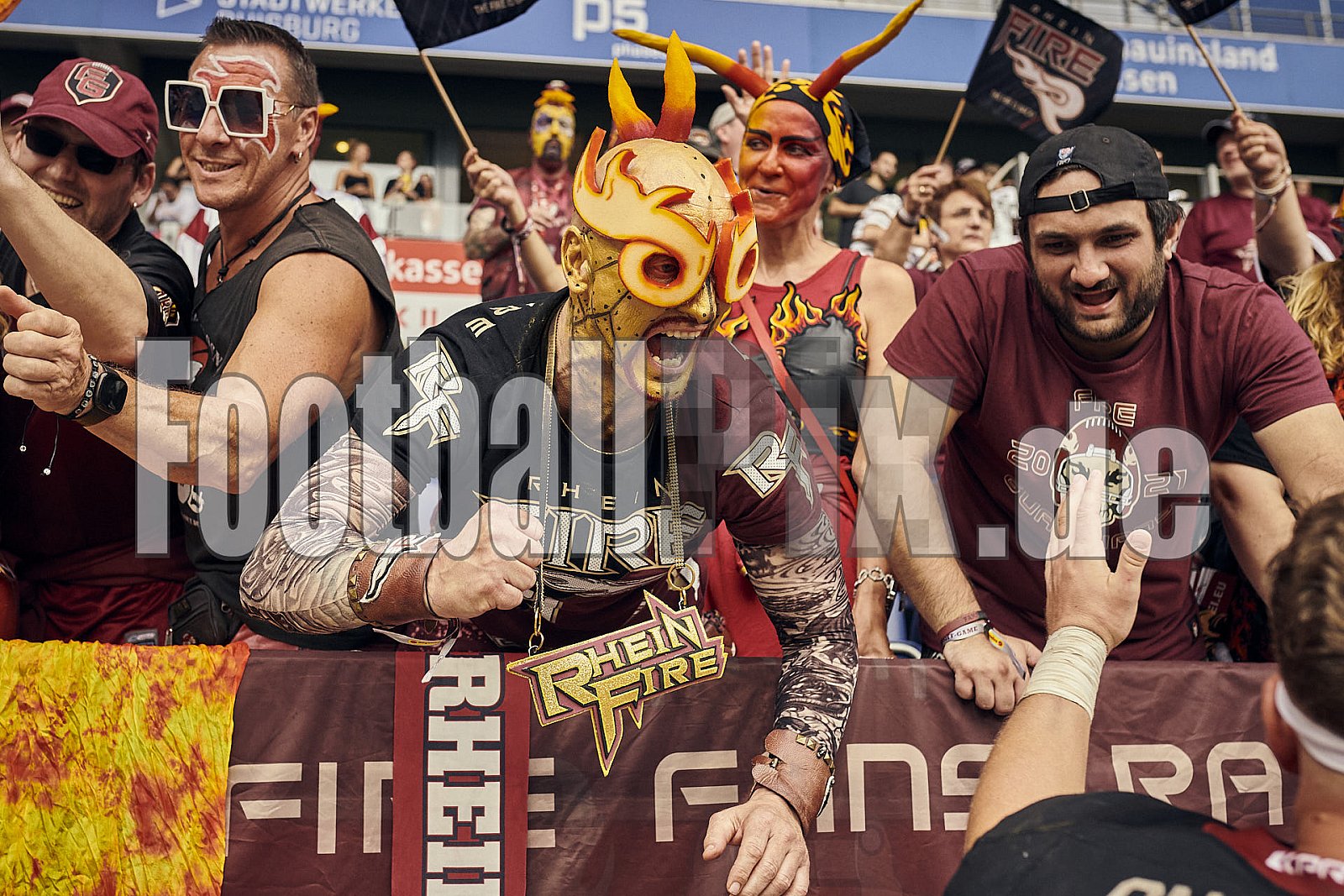 Das Halbfinale der European League of Football (ELF) Season 2023 Rhein Fire vs. Frankfurt Galaxy am 17.09.2023 im Stadion Schauinsland-Reisen-Arena, Margaretenstraße 5-7, 47055 Duisburg. Punkte Endstand 42 : 23. 
Bildnummer: 2023-09-17_1643 - FrankfurtGalaxy@RheinFire