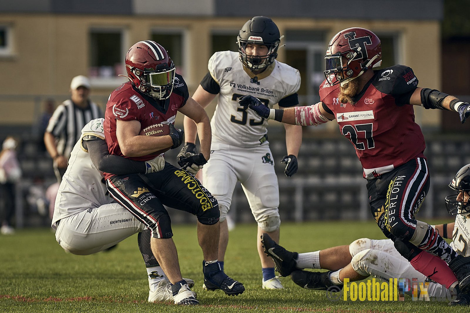 Spiel der AFCV Landesliga NRW Season 2023 Iserlohn Titans vs. Brilon Lumberjacks am 7.10.2023 im Stadion Hembergstadion, Alexander-Pfänder-Weg, 58636 Iserlohn, Germany. Punkte Endstand 82 : 3. 
Bildnummer: 2023-10-07_0171 - IserlohnTitansVsBrilonLumberjacks