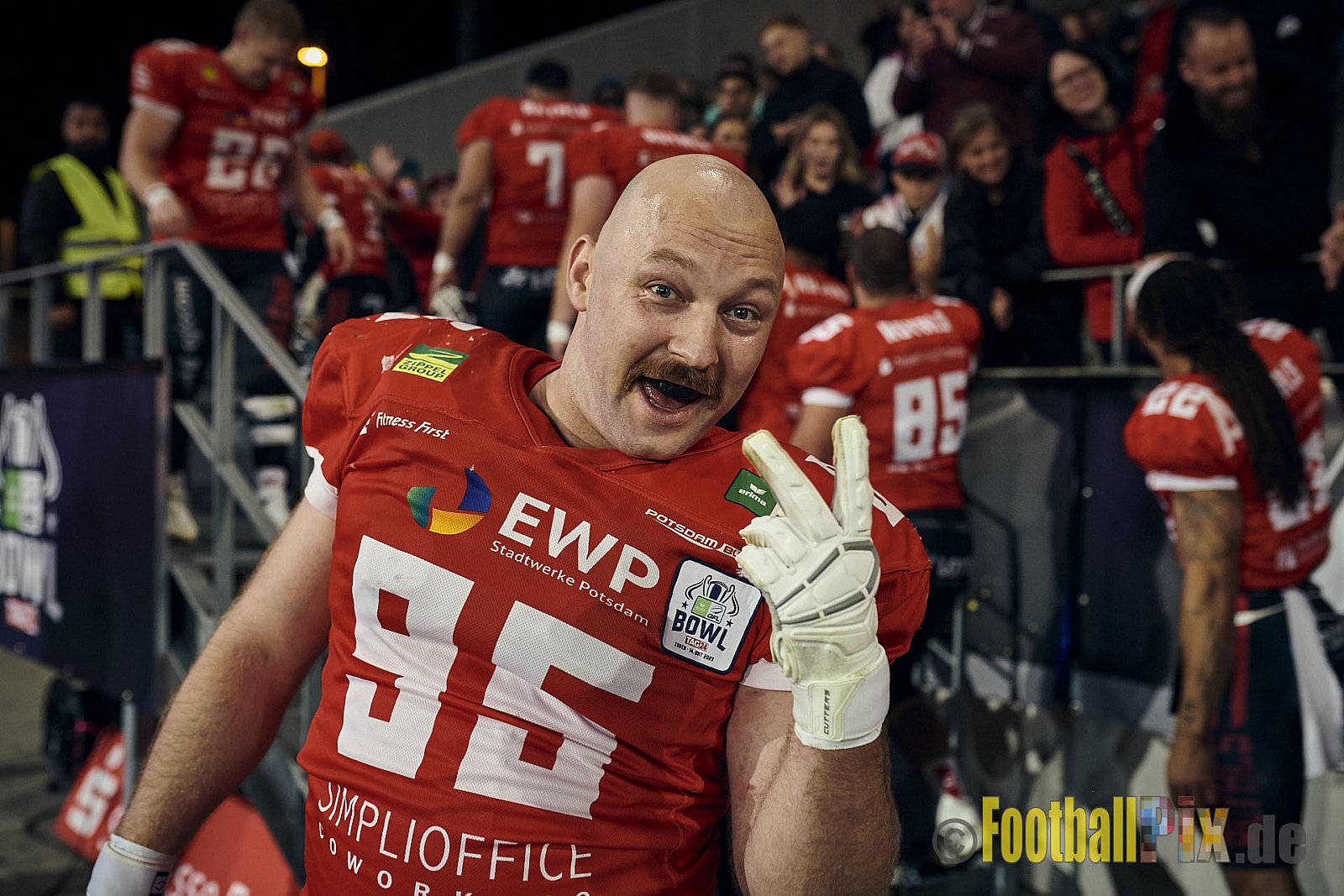ERIMA GFL Bowl 2023 Potsdam Royals vs. Schwäbisch Hall Unicorns am 14.10.2023 im Stadion Hafenstraße, 45356 Essen. Die Potsdam Royals sind zum ersten Mal Deutscher Meister mit einem Punkte Endstand von 34 : 7. 
Bildnummer: 2023-10-14_1071 - GflBowl2023SchwaebischHallUnicornsVsPotsdamRoyals