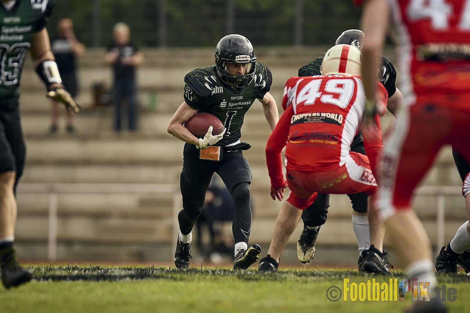 AFCV Verbandsliga Season 2024 Rheine Raptors vs. Gelsenkirchen Devils am 28.04.2024 im Jahnstadion, Schützenstraße, 48429 Rheine, Punkte Endstand 28 : 31.
[Bildnummer: 2024-04-28_0575] - RheineRaptorsVsGelsenkirchenDevils