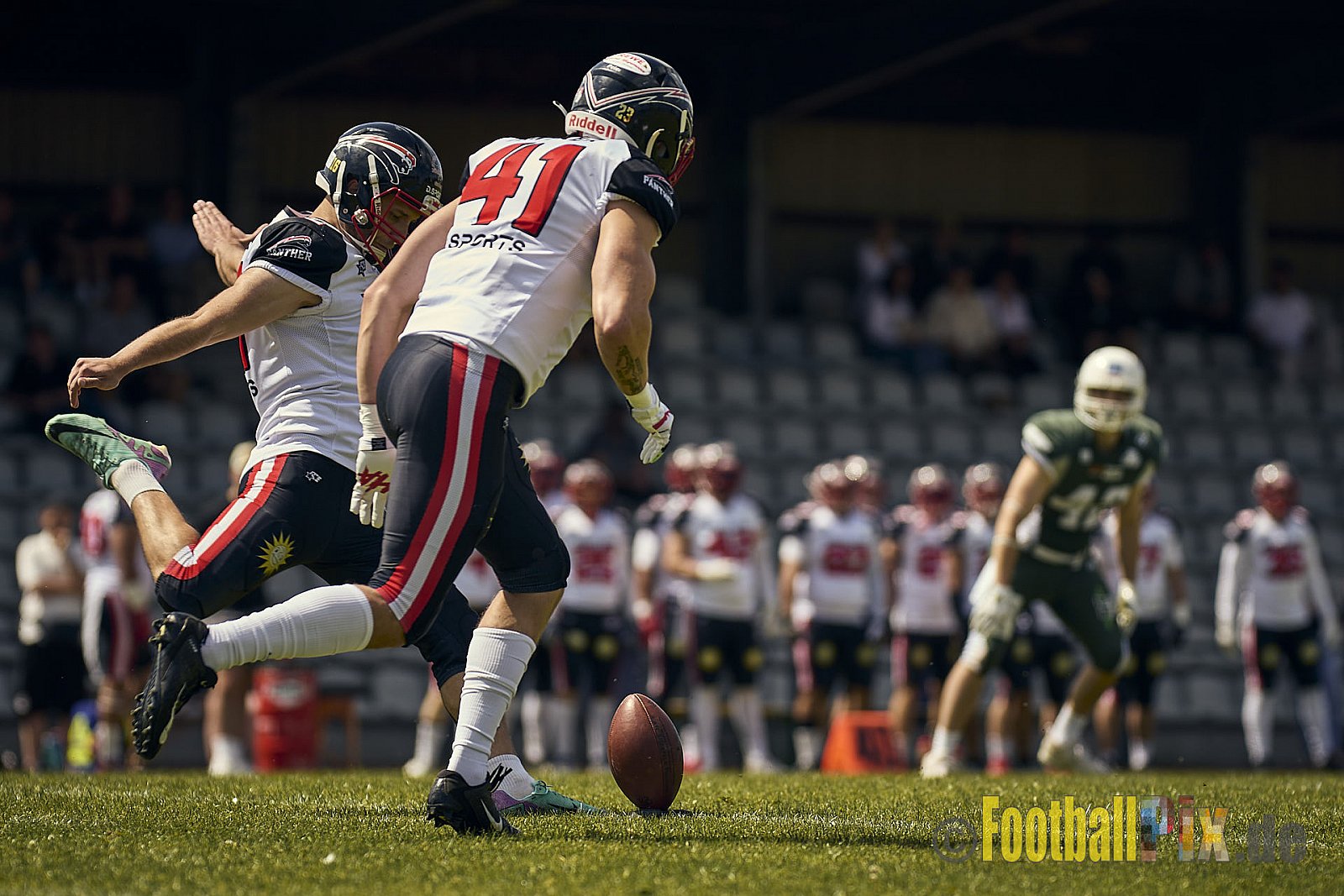 GFL2 Season 2024 Düsseldorf Panther vs. Bielefeld Bulldogs am 09.06.2024 im Bezirks Sportanlage Benrath, Nürnberger Straße, Benrath, Stadtbezirk 9, Dusseldorf, North Rhine – Westphalia, 40599, Germany. Punkte Endstand 30 : 0. - DPantherVsBielefeldBulldogs