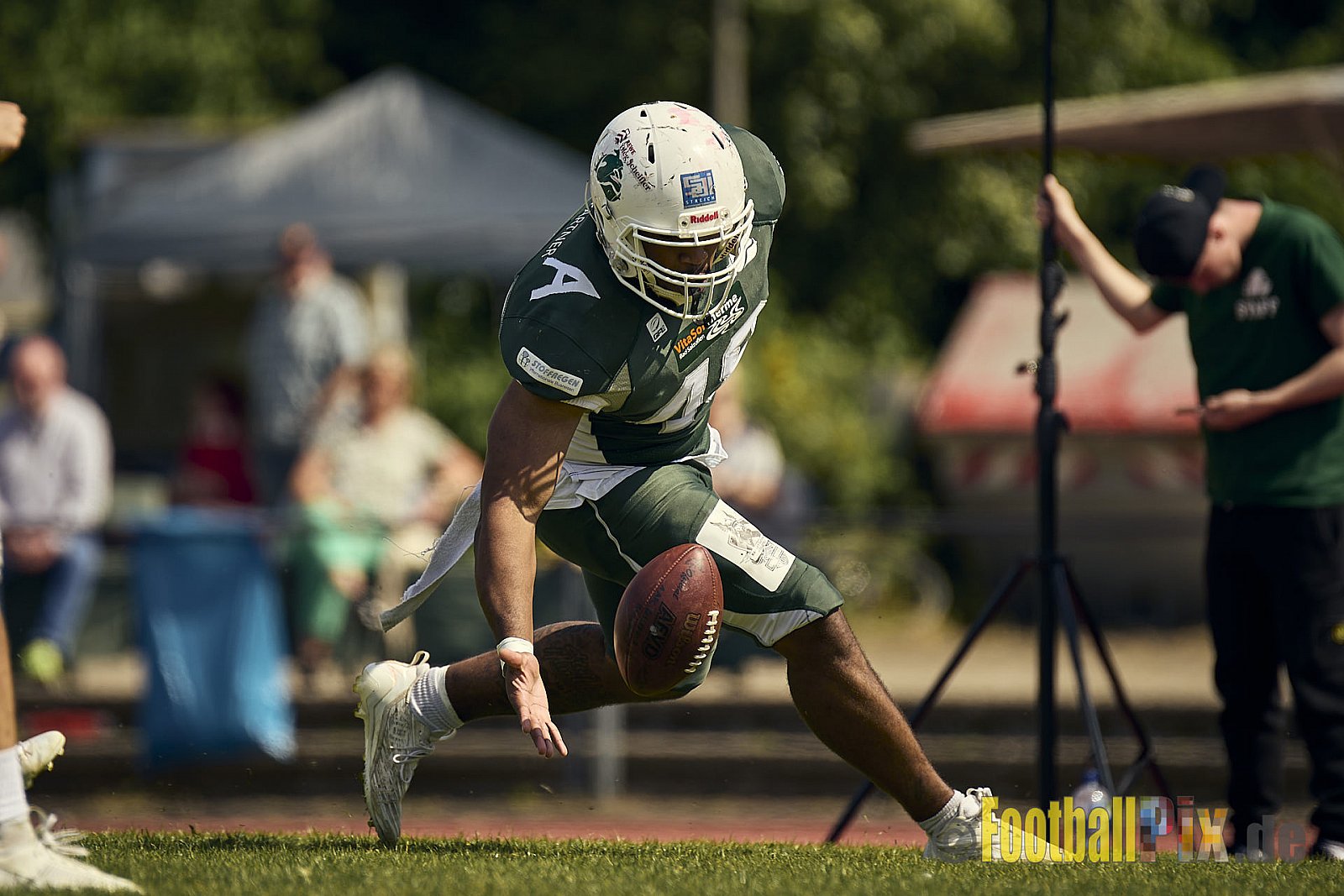 GFL2 Season 2024 Düsseldorf Panther vs. Bielefeld Bulldogs am 09.06.2024 im Bezirks Sportanlage Benrath, Nürnberger Straße, Benrath, Stadtbezirk 9, Dusseldorf, North Rhine – Westphalia, 40599, Germany. Punkte Endstand 30 : 0. - DPantherVsBielefeldBulldogs