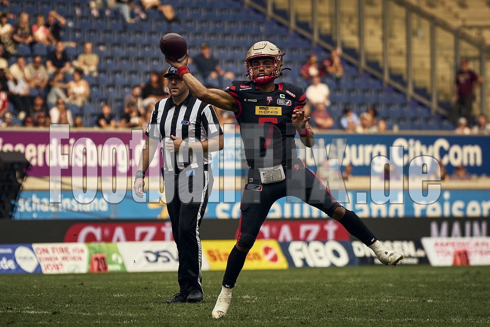 13.Spielwoche der European League of Football (ELF) Season 2024 Berlin Thunder at Rhein Fire am 18.08.2024 im Stadion . Spiel Endstand 14 : 47. Bildnummer: 2024-08-18_0922 - Elf BerlinThunderAtRheinFire