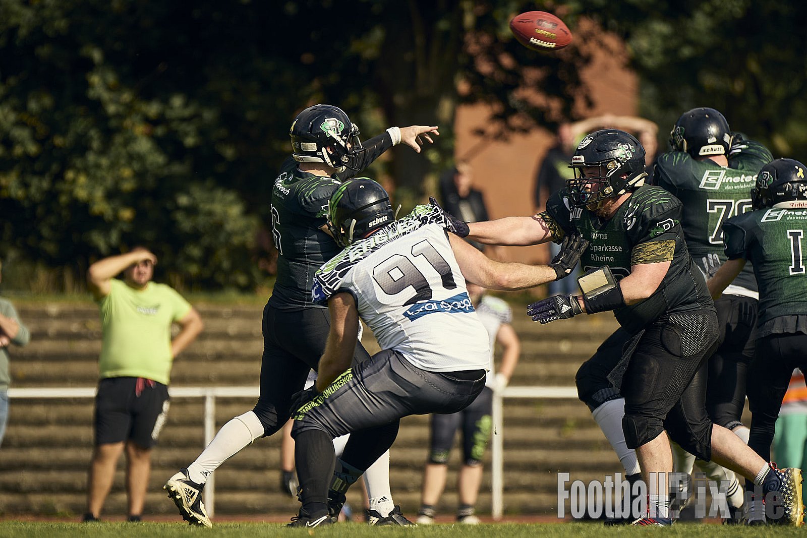 AFCV VL NRW | Rheine Raptors vs. Lippstadt Eagles | 29.09.2024 | Jahnstadion, Schützenstraße, Südesch, Eschendorf, Rheine, Kreis Steinfurt, North Rhine-Westphalia, 48429, Germany | Punkte Endstand 03 : 14 | Bildnummer: 2024-09-29_0193 - RheineRaptorsVsLippstadtEagles