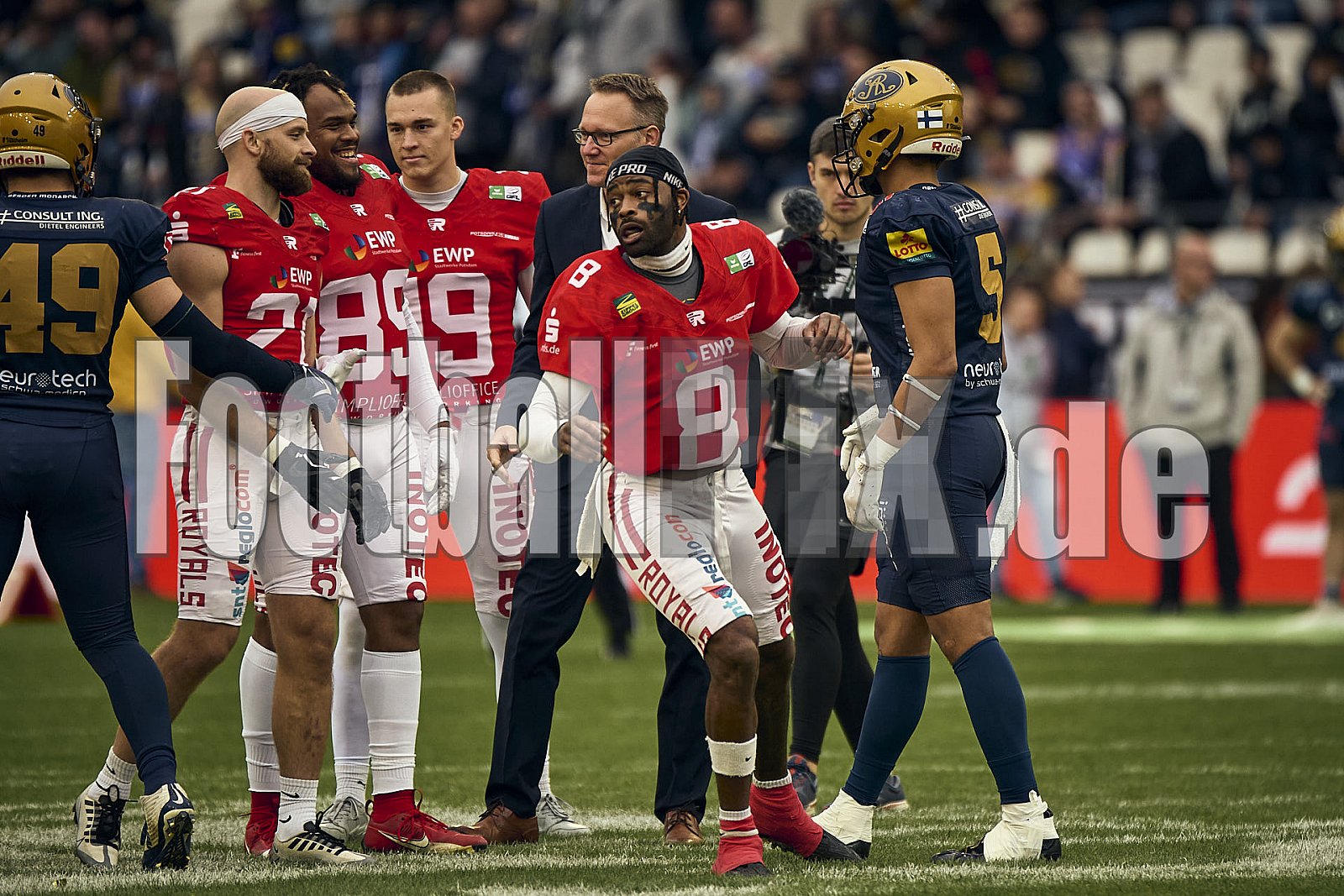 GFL Bowl | Potsdam Royals vs. Dresden Monarchs | 12.10.2024 | Stadion an der Hafenstraße, 97A, Hafenstraße, Vogelheim, Stadtbezirk V, Essen, North Rhine-Westphalia, 45356, Germany | Punkte Endstand 27 : 21 | Bildnummer: 2024-10-12_0231 - GFLBowl2024PotsdamRoyalsVsDresdenMonarchs
