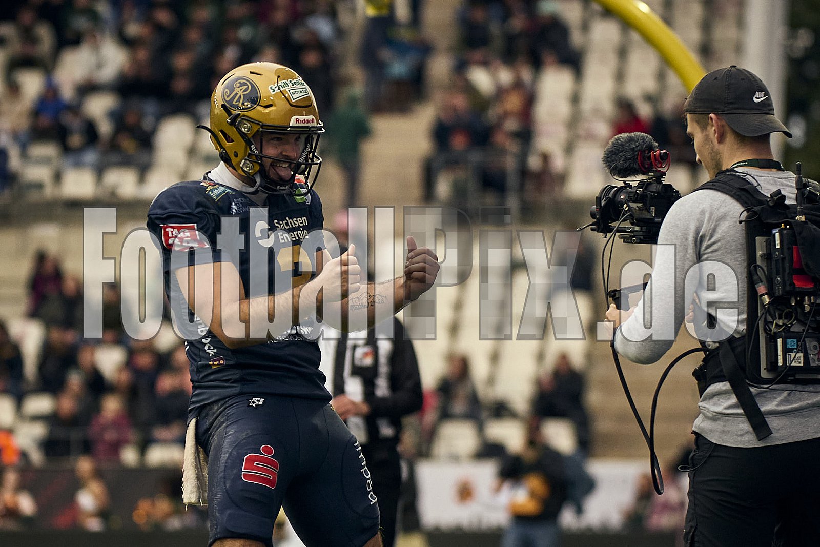 GFL Bowl | Potsdam Royals vs. Dresden Monarchs | 12.10.2024 | Stadion an der Hafenstraße, 97A, Hafenstraße, Vogelheim, Stadtbezirk V, Essen, North Rhine-Westphalia, 45356, Germany | Punkte Endstand 27 : 21 | Bildnummer: 2024-10-12_0408 - GFLBowl2024PotsdamRoyalsVsDresdenMonarchs