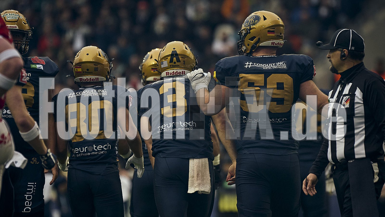 GFL Bowl | Potsdam Royals vs. Dresden Monarchs | 12.10.2024 | Stadion an der Hafenstraße, 97A, Hafenstraße, Vogelheim, Stadtbezirk V, Essen, North Rhine-Westphalia, 45356, Germany | Punkte Endstand 27 : 21 | Bildnummer: 2024-10-12_0429 - GFLBowl2024PotsdamRoyalsVsDresdenMonarchs