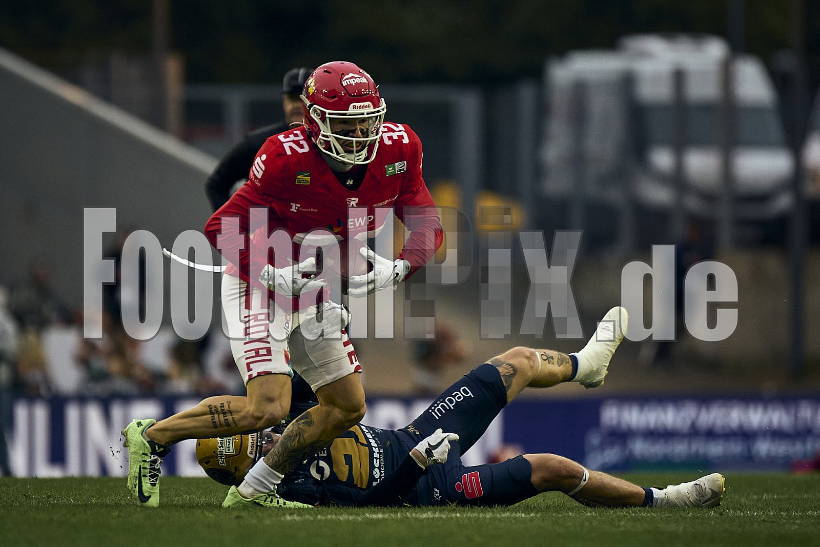 GFL Bowl | Potsdam Royals vs. Dresden Monarchs | 12.10.2024 | Stadion an der Hafenstraße, 97A, Hafenstraße, Vogelheim, Stadtbezirk V, Essen, North Rhine-Westphalia, 45356, Germany | Punkte Endstand 27 : 21 | Bildnummer: 2024-10-12_0461 - GFLBowl2024PotsdamRoyalsVsDresdenMonarchs