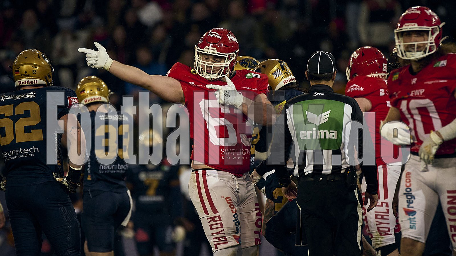 GFL Bowl | Potsdam Royals vs. Dresden Monarchs | 12.10.2024 | Stadion an der Hafenstraße, 97A, Hafenstraße, Vogelheim, Stadtbezirk V, Essen, North Rhine-Westphalia, 45356, Germany | Punkte Endstand 27 : 21 | Bildnummer: 2024-10-12_0631 - GFLBowl2024PotsdamRoyalsVsDresdenMonarchs