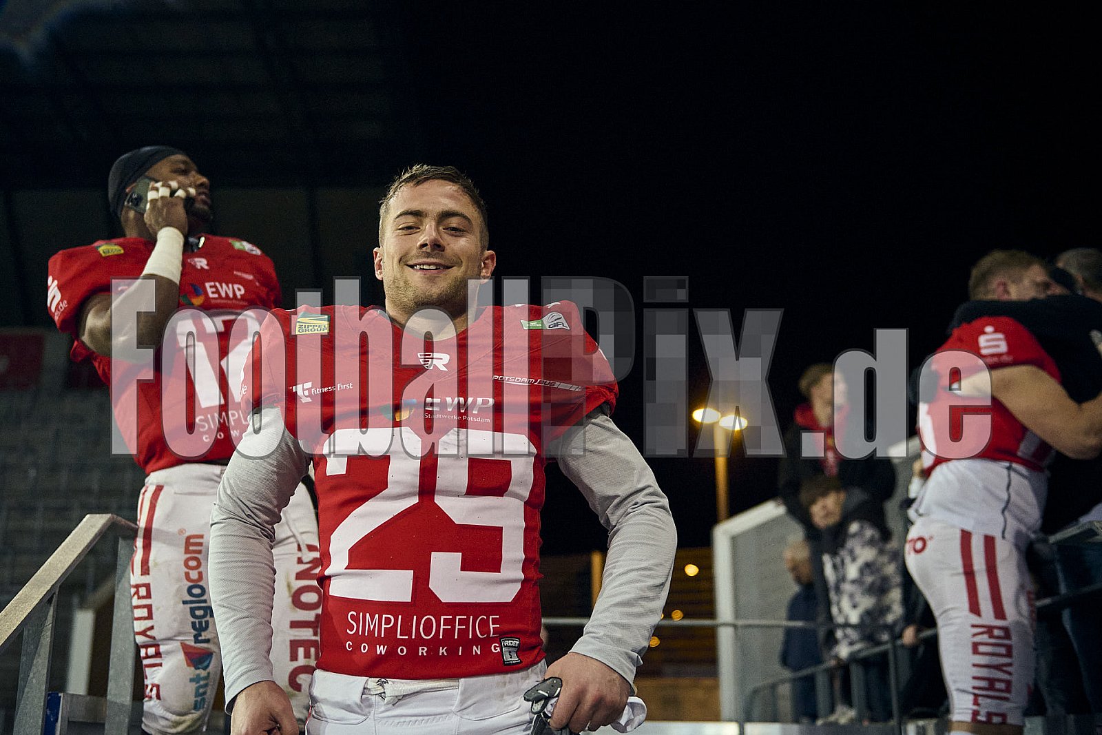 GFL Bowl | Potsdam Royals vs. Dresden Monarchs | 12.10.2024 | Stadion an der Hafenstraße, 97A, Hafenstraße, Vogelheim, Stadtbezirk V, Essen, North Rhine-Westphalia, 45356, Germany | Punkte Endstand 27 : 21 | Bildnummer: 2024-10-12_0985 - GFLBowl2024PotsdamRoyalsVsDresdenMonarchs