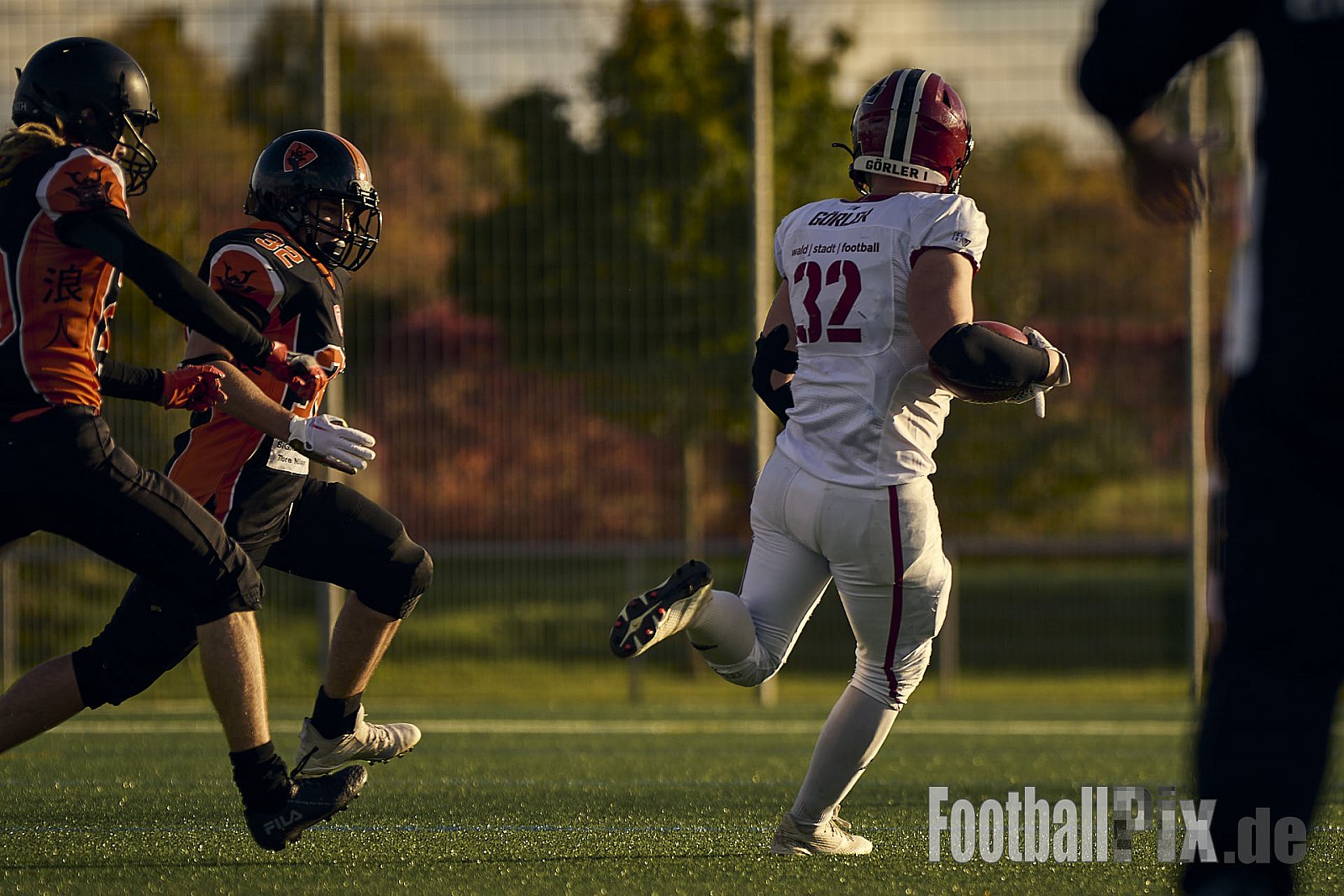 AFCV LL NRW | Cologne Ronin vs. Iserlohn Titans | 19.10.2024 | Bezirkssportanlage Rodenkirchen, Sürther Straße, Michaelshoven, Rodenkirchen, Cologne, North Rhine-Westphalia, 50999, Germany | Punkte Endstand 29 : 42 | Bildnummer: 2024-10-19_0574 - CologneRoninVsIserlohnTitans