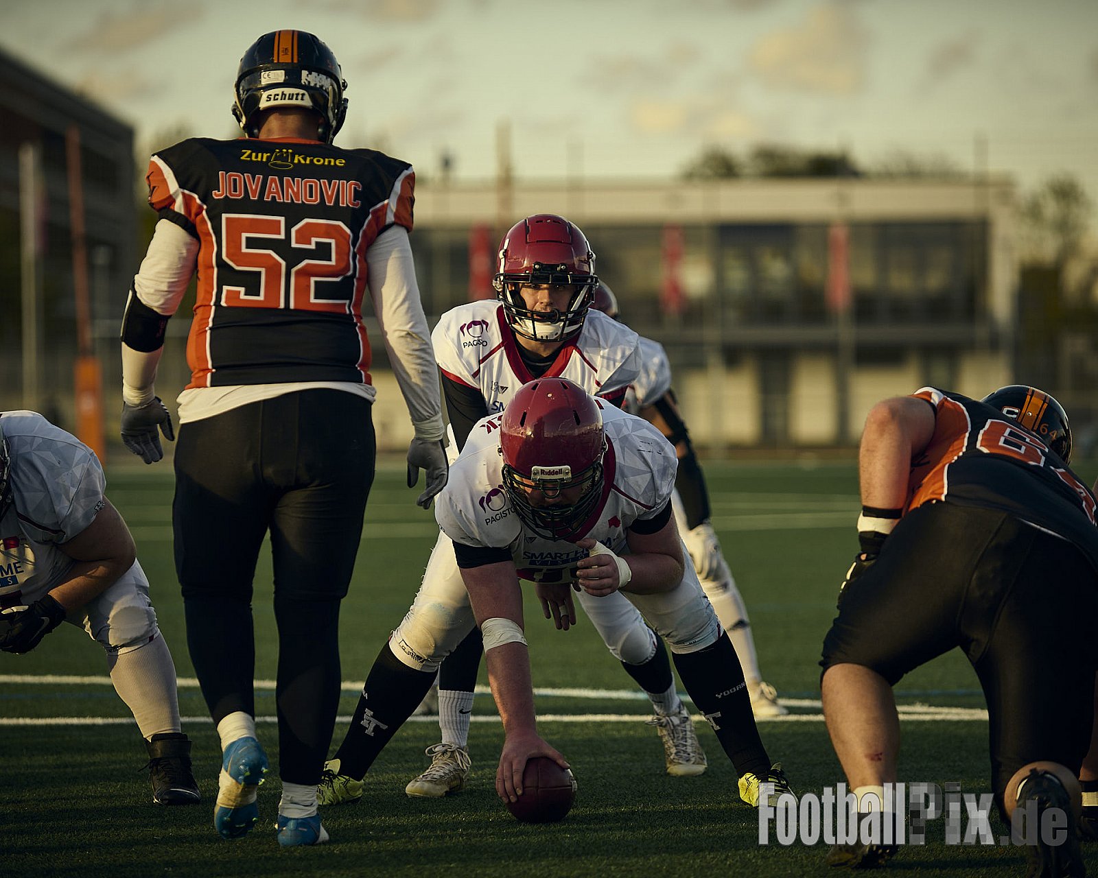 AFCV LL NRW | Cologne Ronin vs. Iserlohn Titans | 19.10.2024 | Bezirkssportanlage Rodenkirchen, Sürther Straße, Michaelshoven, Rodenkirchen, Cologne, North Rhine-Westphalia, 50999, Germany | Punkte Endstand 29 : 42 | Bildnummer: 2024-10-19_0592 - CologneRoninVsIserlohnTitans