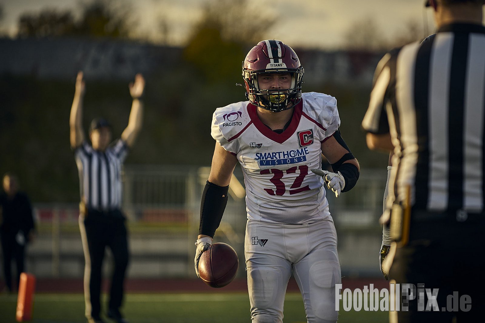 AFCV LL NRW | Cologne Ronin vs. Iserlohn Titans | 19.10.2024 | Bezirkssportanlage Rodenkirchen, Sürther Straße, Michaelshoven, Rodenkirchen, Cologne, North Rhine-Westphalia, 50999, Germany | Punkte Endstand 29 : 42 | Bildnummer: 2024-10-19_0597 - CologneRoninVsIserlohnTitans