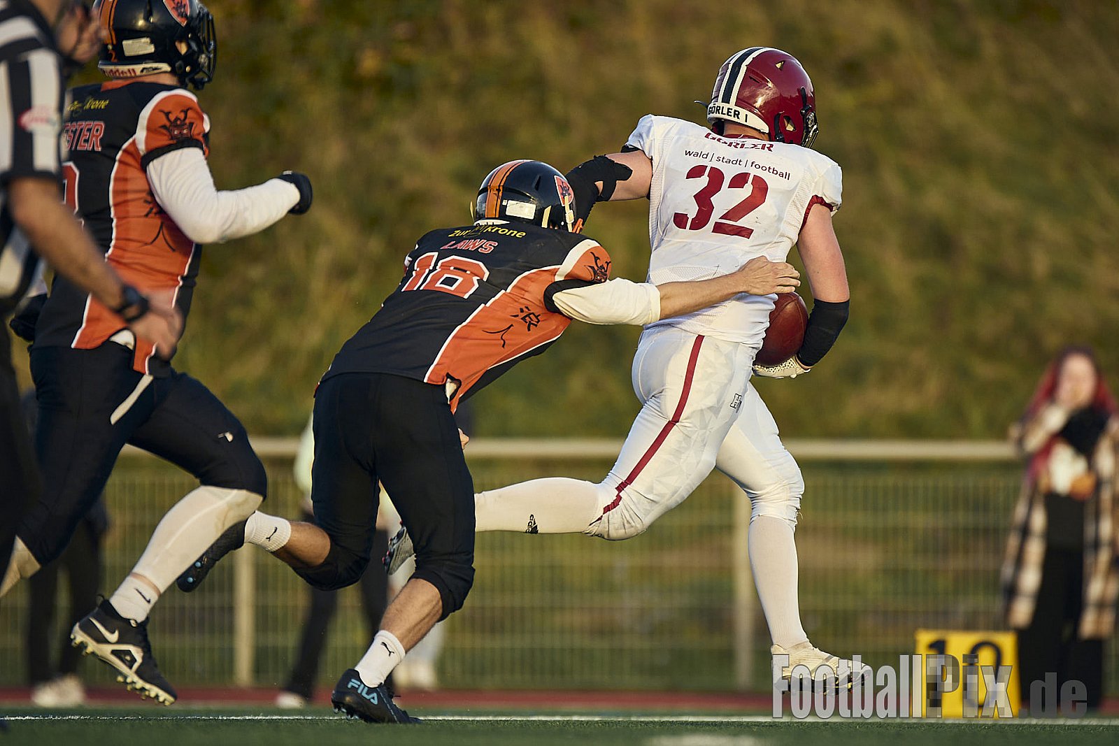 AFCV LL NRW | Cologne Ronin vs. Iserlohn Titans | 19.10.2024 | Bezirkssportanlage Rodenkirchen, Sürther Straße, Michaelshoven, Rodenkirchen, Cologne, North Rhine-Westphalia, 50999, Germany | Punkte Endstand 29 : 42 | Bildnummer: 2024-10-19_0716 - CologneRoninVsIserlohnTitans