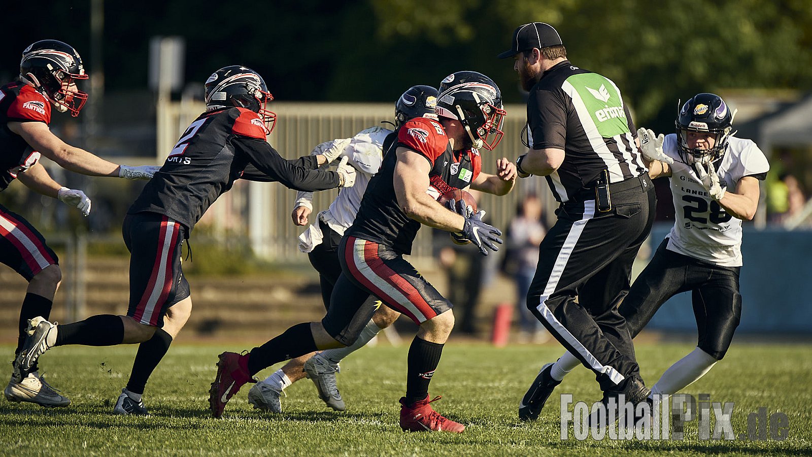 GFL | Merkur Bowl Düsseldorf Panther vs. Langenfeld Longhorns | 26.04.2025 |  | Punkte Endstand 34 : 06 | Bildnummer: 2025-04-26_0486 - MerkurBowlDPantherVsLagenfeldLonghorns