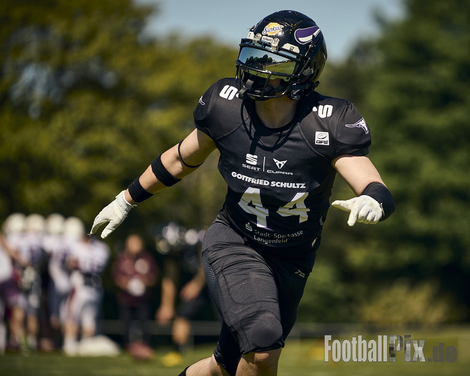GFL 2 | Langenfeld Longhorns vs. Hamburg Pioneers | 10.05.2025 | Jahnstadion, Langenfeld | Punkte Endstand 35 : 10 | Bildnummer: 2025-05-10_0164 - LangenfeldLonghornsVsHamburgPioneers
