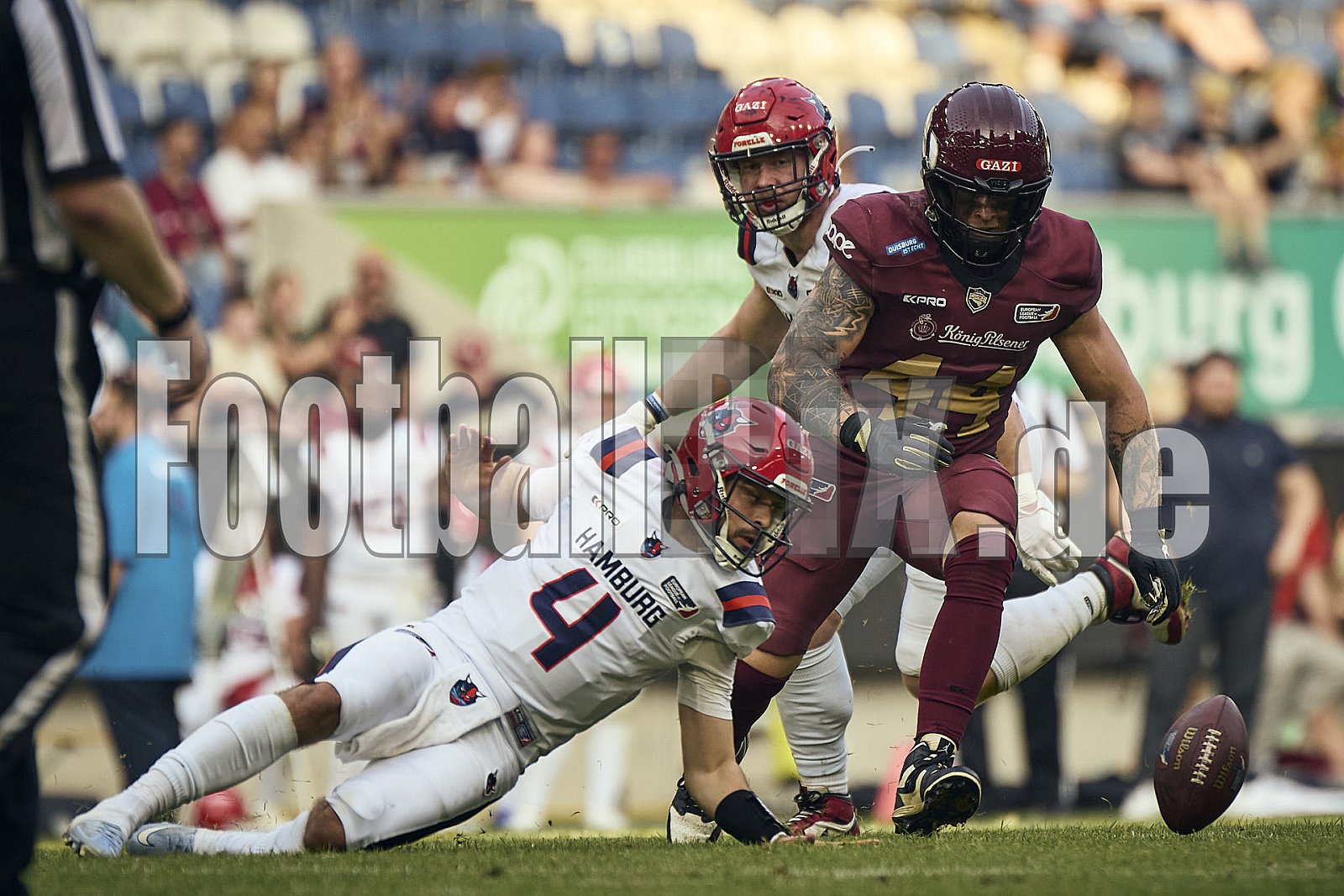 #4 Moritz Maack, Quarterback, Hamburg Sea Devils | ELF | Hamburg Sea Devils at Rhein Fire |  Punkte Endstand 0 : 43 | Schauinsland-Reisen-Arena, Duisburg | 14.06.2025 - HamburgSeaDevilsAtRheinFire