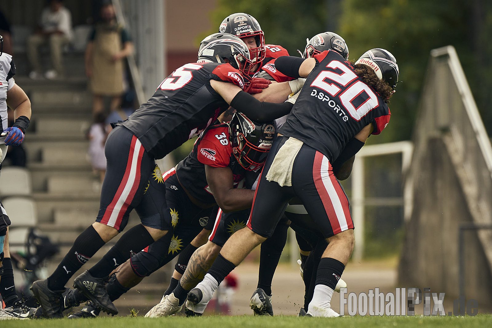GFL | Düsseldorf Panther vs. Berlin Rebels |  Punkte Endstand 14 : 21 | Stadion Benrath, Dusseldorf | 15.06.2025
Job ID: 2025-06-15_0294 - DPantherVsBerlinRebels