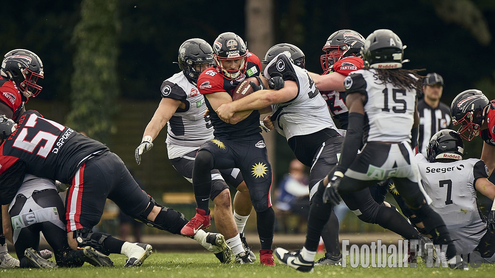 GFL | Düsseldorf Panther vs. Berlin Rebels |  Punkte Endstand 14 : 21 | Stadion Benrath, Dusseldorf | 15.06.2025
Job ID: 2025-06-15_0332 - DPantherVsBerlinRebels