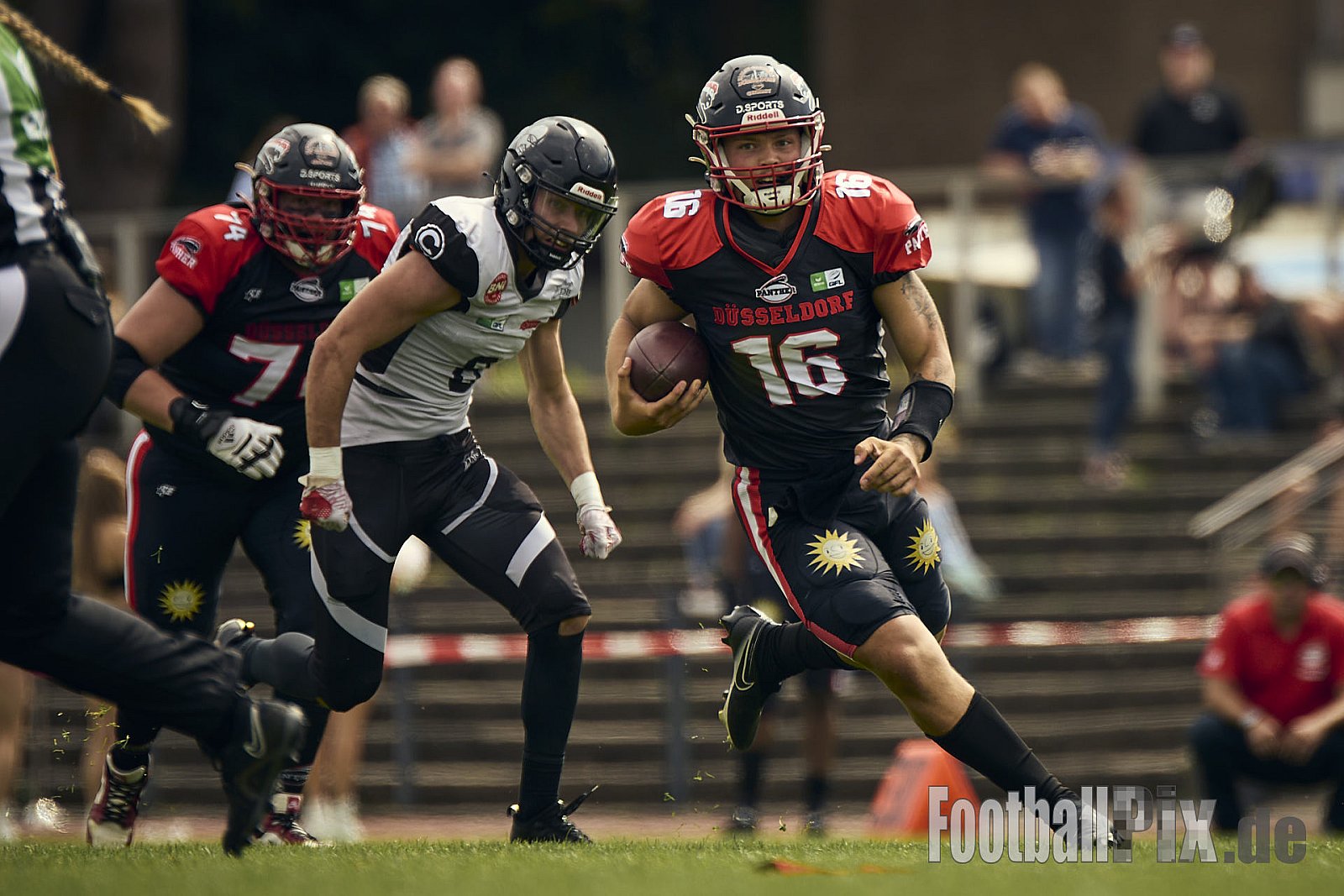 GFL | Düsseldorf Panther vs. Berlin Rebels |  Punkte Endstand 14 : 21 | Stadion Benrath, Dusseldorf | 15.06.2025
Job ID: 2025-06-15_0383 - DPantherVsBerlinRebels