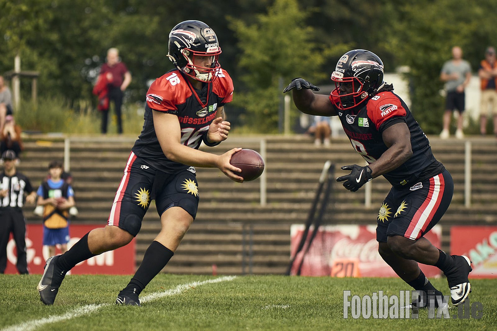 #16 Cole James Stenstrom, Offense, Düsseldorf Panther | #8 Dean Tanwani, Offense, Düsseldorf Panther | GFL | Düsseldorf Panther vs. Berlin Rebels |  Punkte Endstand 14 : 21 | Stadion Benrath, Dusseldorf | 15.06.2025
Job ID: 2025-06-15_0799 - DPantherVsBerlinRebels