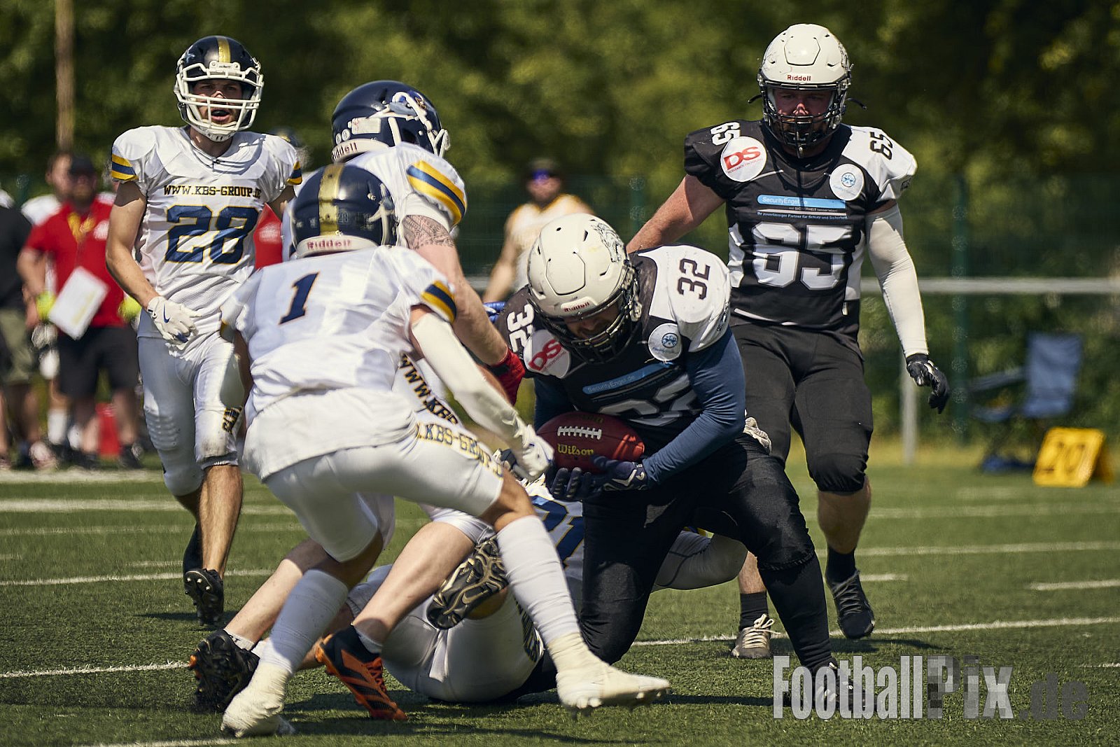AFCV OL NRW | Dortmund Giants vs. Mönchengladbach Wolfpack |  Punkte Endstand 07 : 33 | Hoeschpark, Dortmund | 21.06.2025 | Job ID: 2025-06-21_0102 - DortmundGiantsVsMgWolfpack