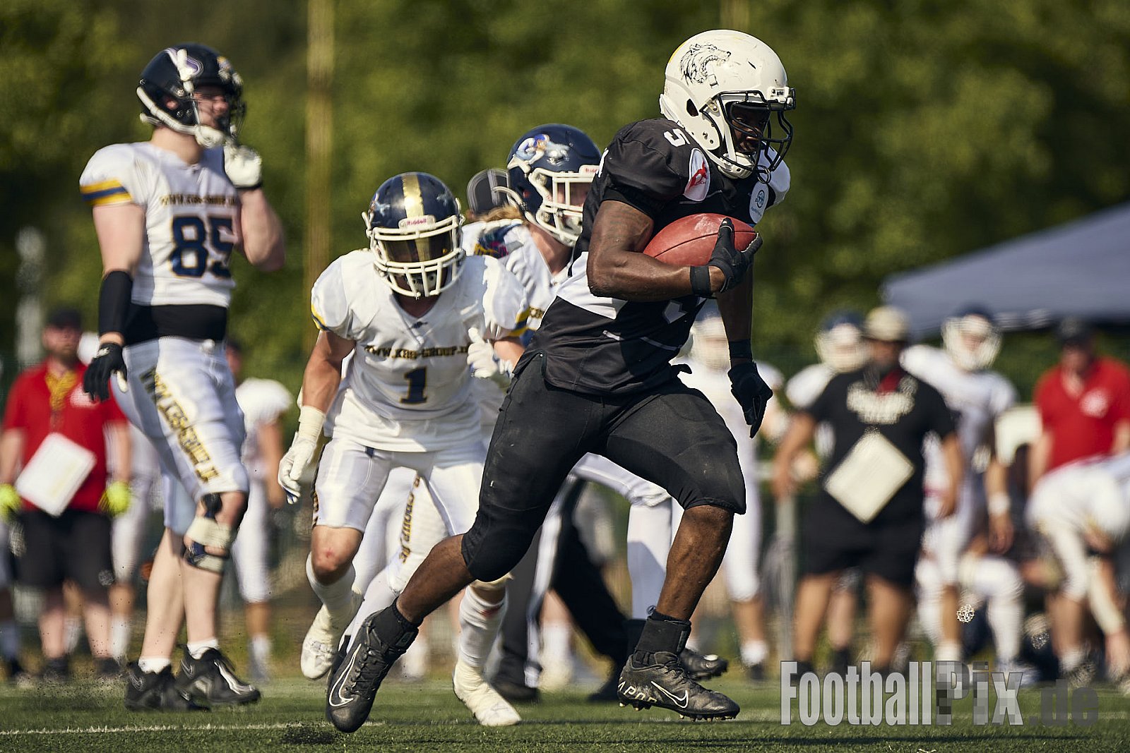 AFCV OL NRW | Dortmund Giants vs. Mönchengladbach Wolfpack |  Punkte Endstand 07 : 33 | Hoeschpark, Dortmund | 21.06.2025 | Job ID: 2025-06-21_0441 - DortmundGiantsVsMgWolfpack